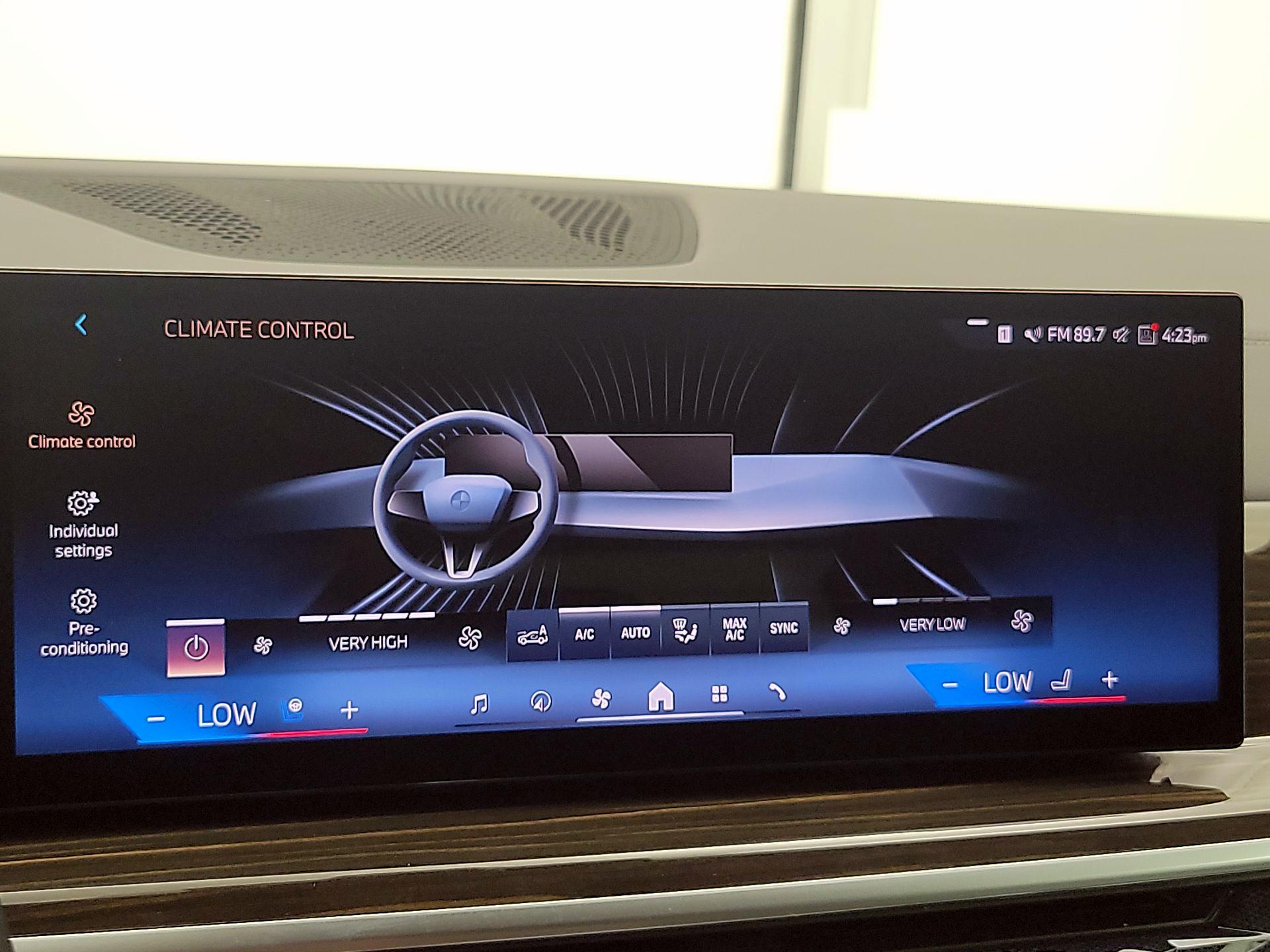 Thumbnail: 2024 BMW X5 - 17