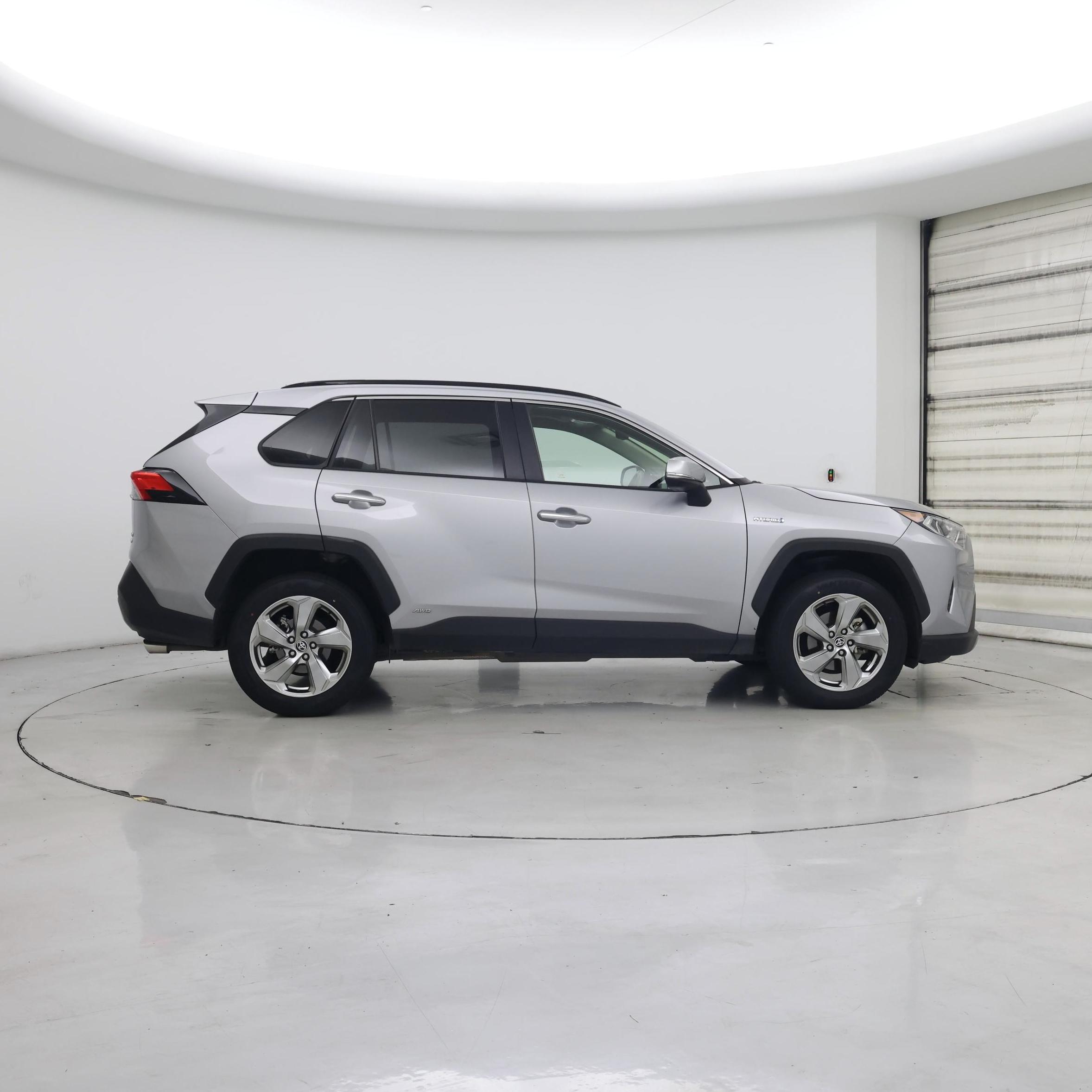 Thumbnail: 2020 Toyota RAV4 - 7