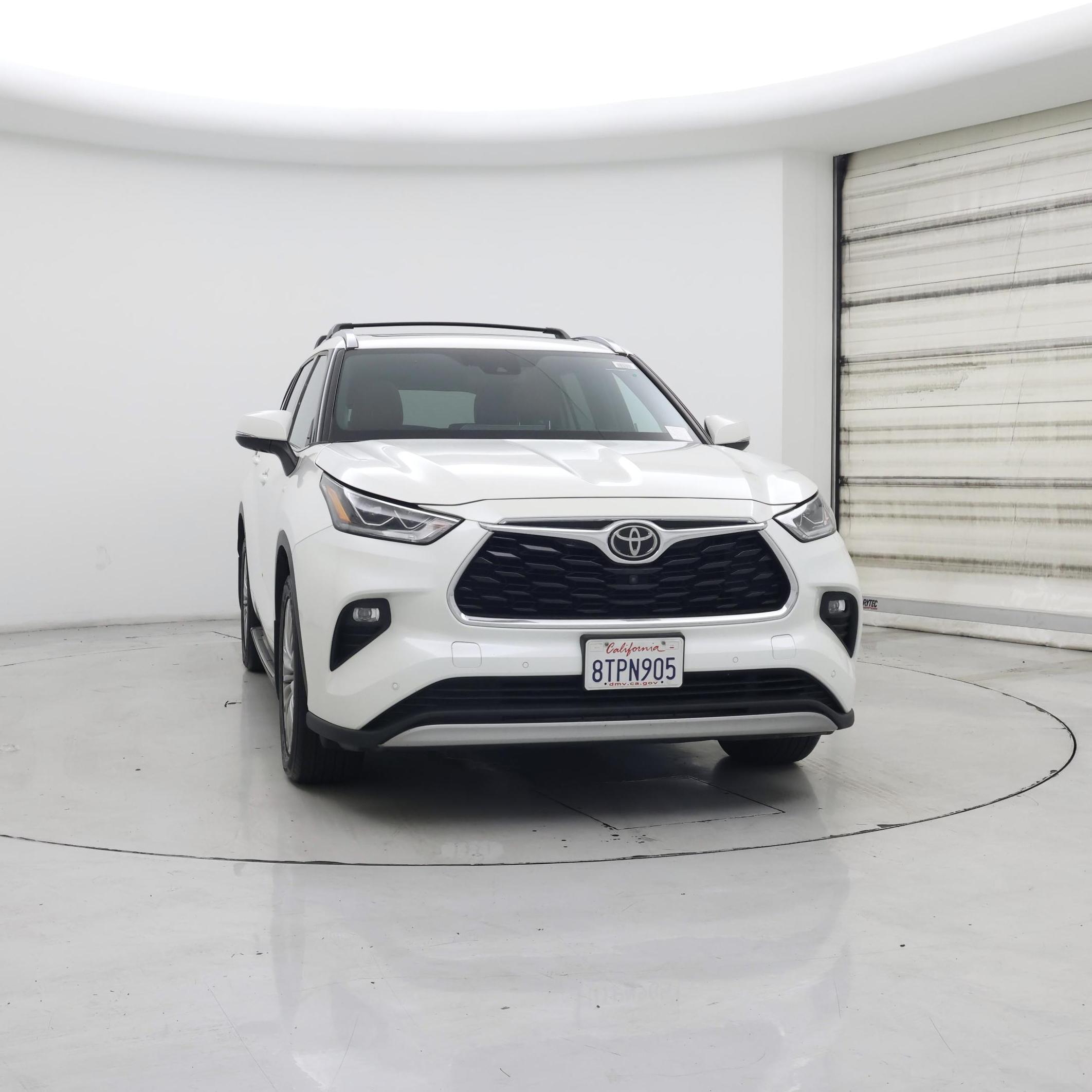 Thumbnail: 2020 Toyota Highlander - 5