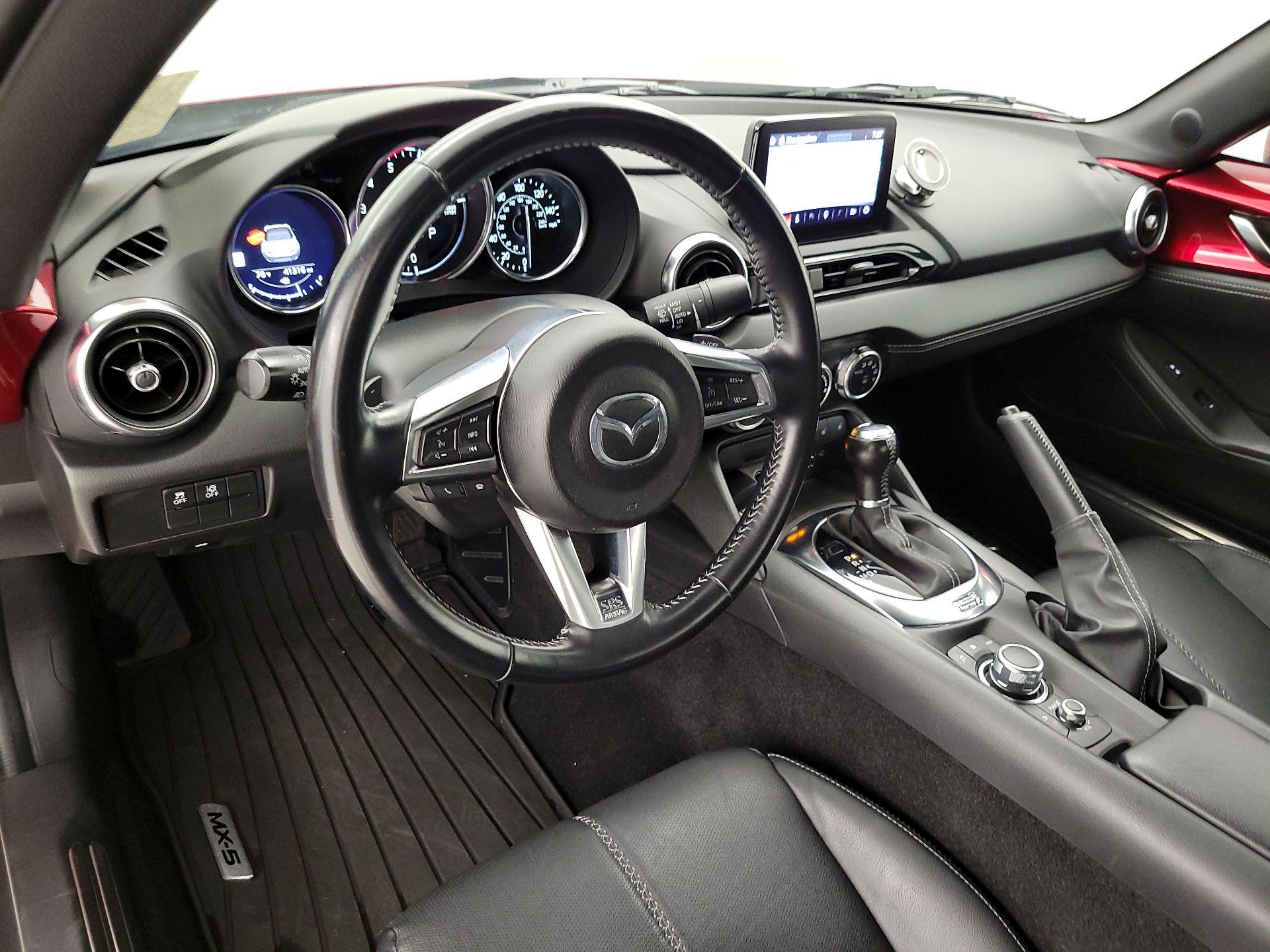 Thumbnail: 2020 Mazda MX-5 Miata - 9