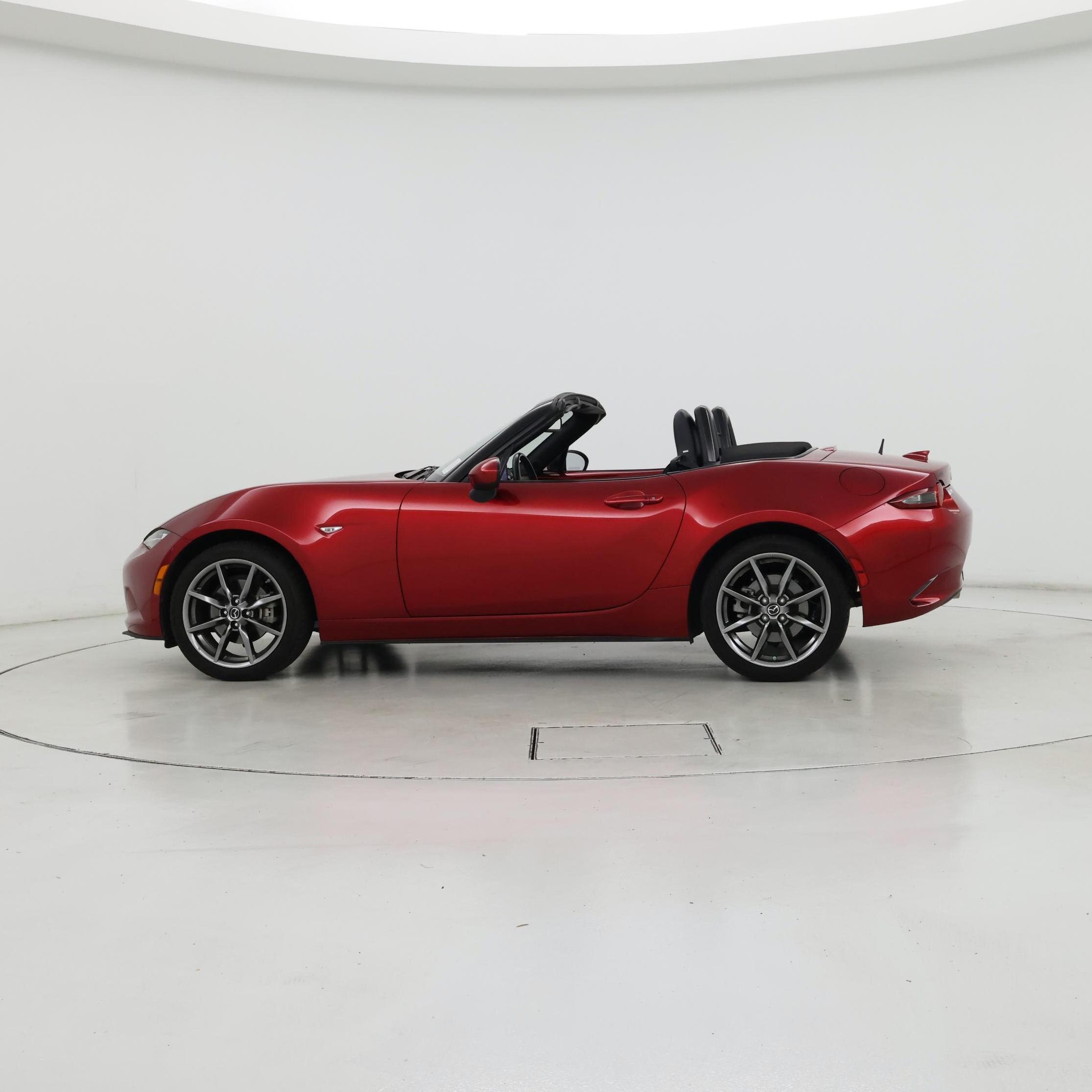 Thumbnail: 2020 Mazda MX-5 Miata - 2
