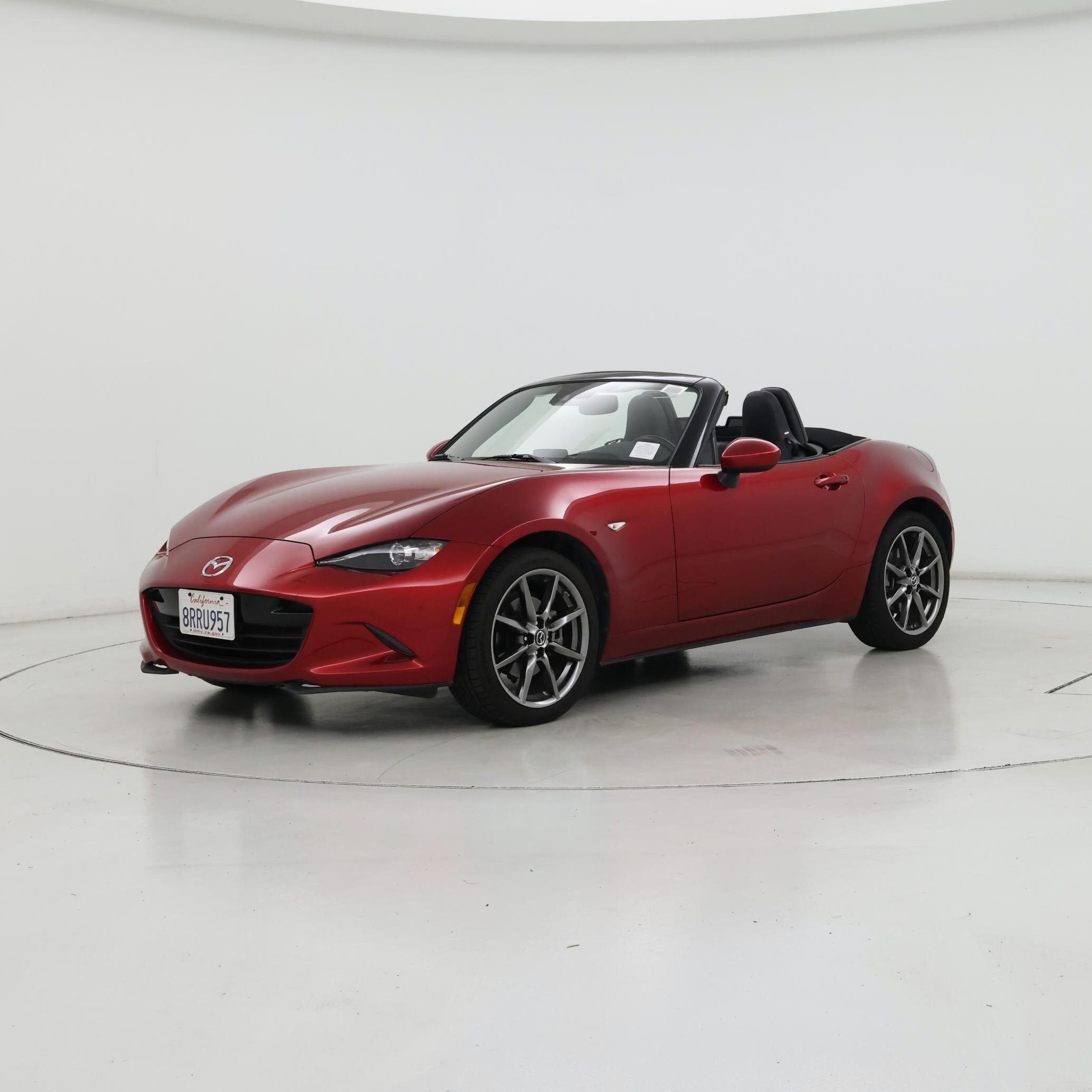 Thumbnail: 2020 Mazda MX-5 Miata - 3