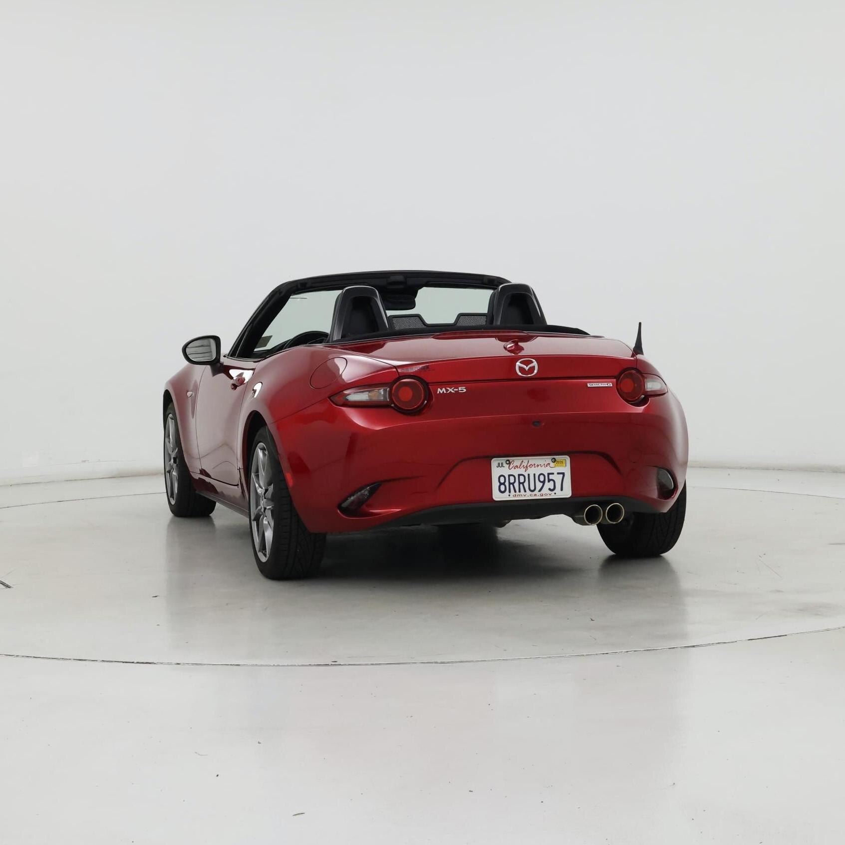 Thumbnail: 2020 Mazda MX-5 Miata - 8