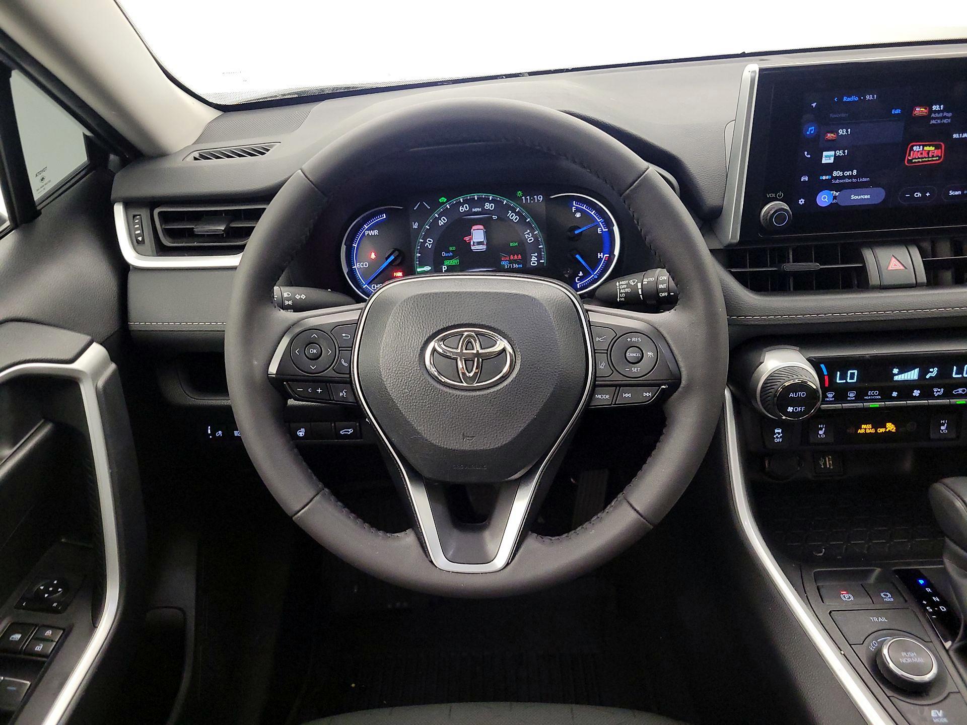 Thumbnail: 2024 Toyota RAV4 - 10