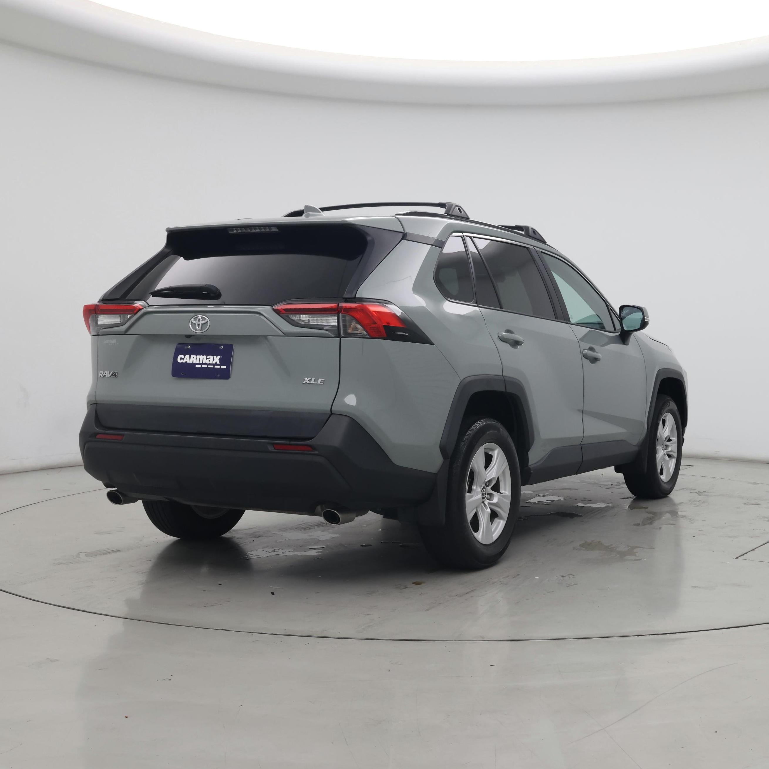 Thumbnail: 2021 Toyota RAV4 - 8