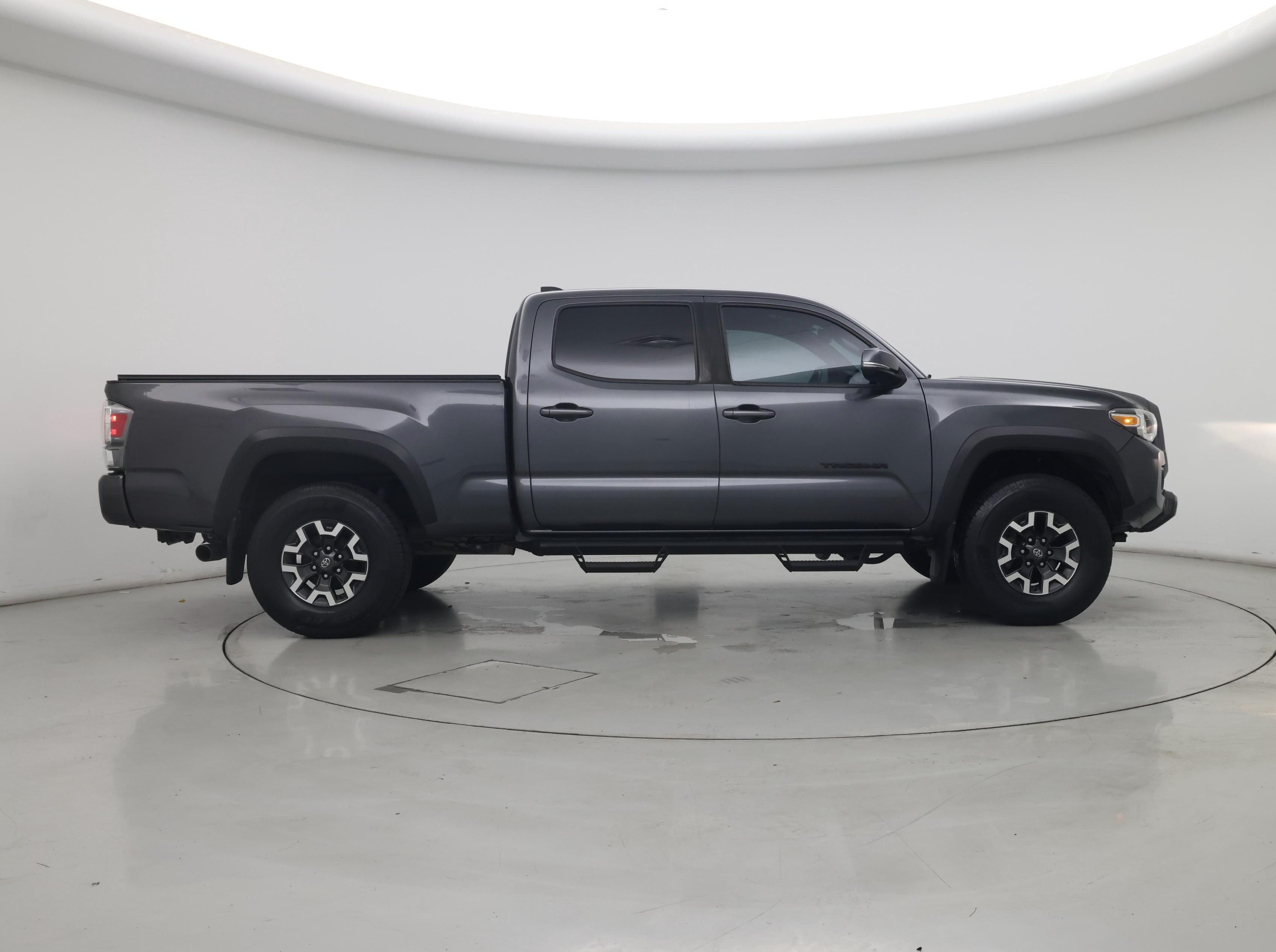 Thumbnail: 2021 Toyota Tacoma - 7