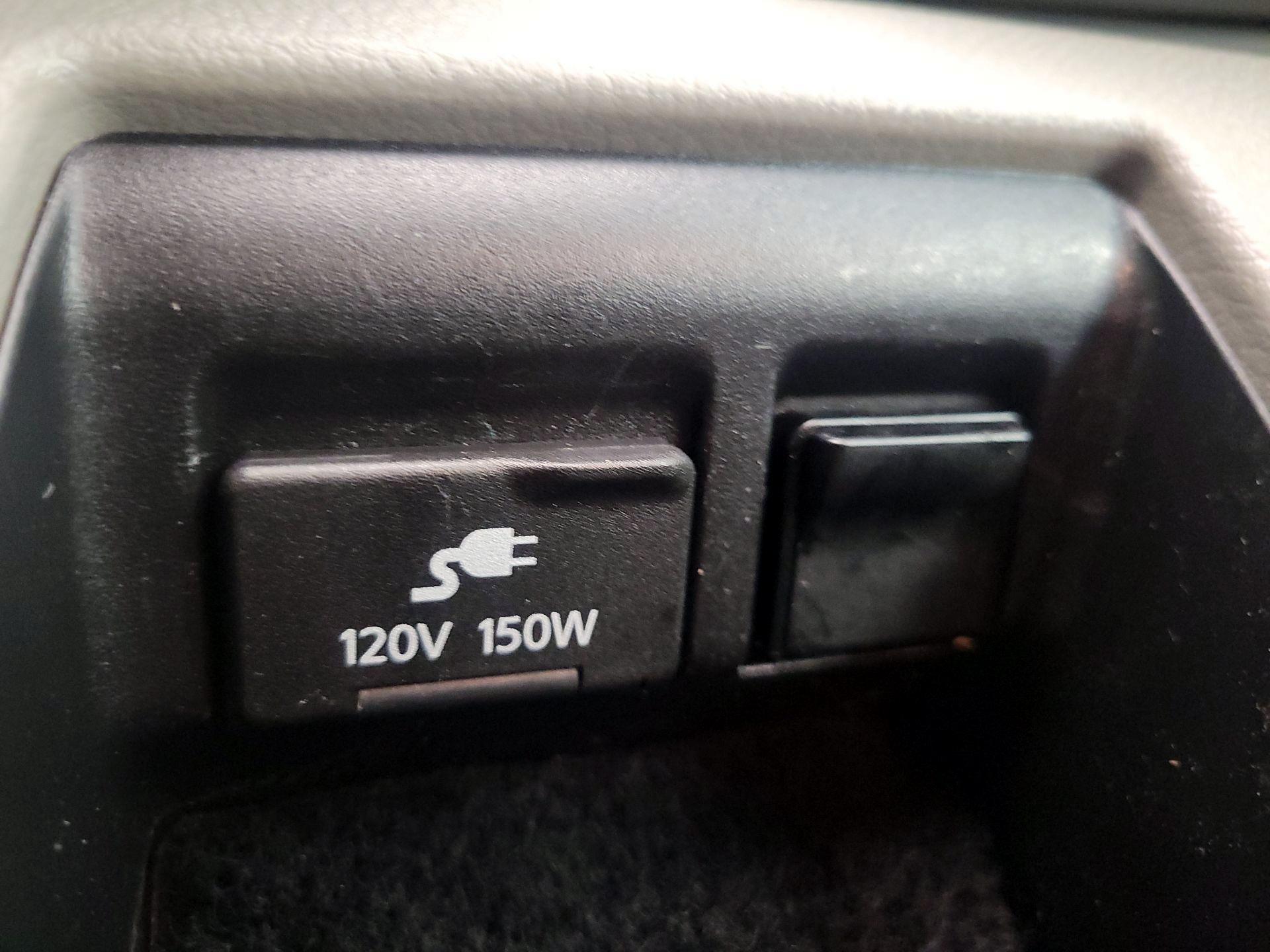 Thumbnail: 2014 Nissan Quest - 18