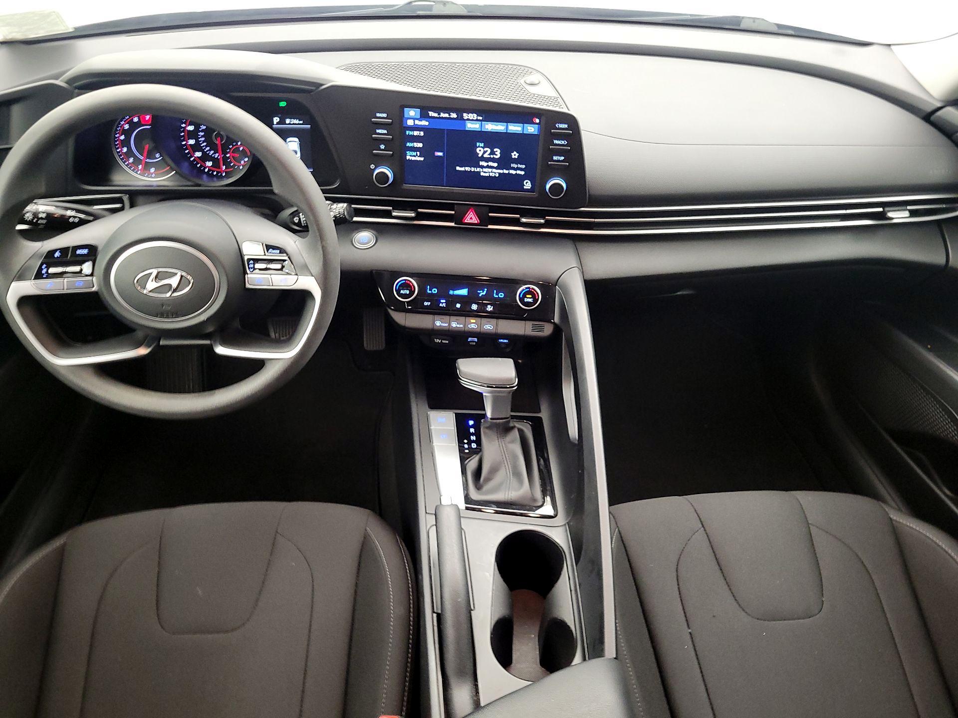 Thumbnail: 2022 Hyundai Elantra - 9