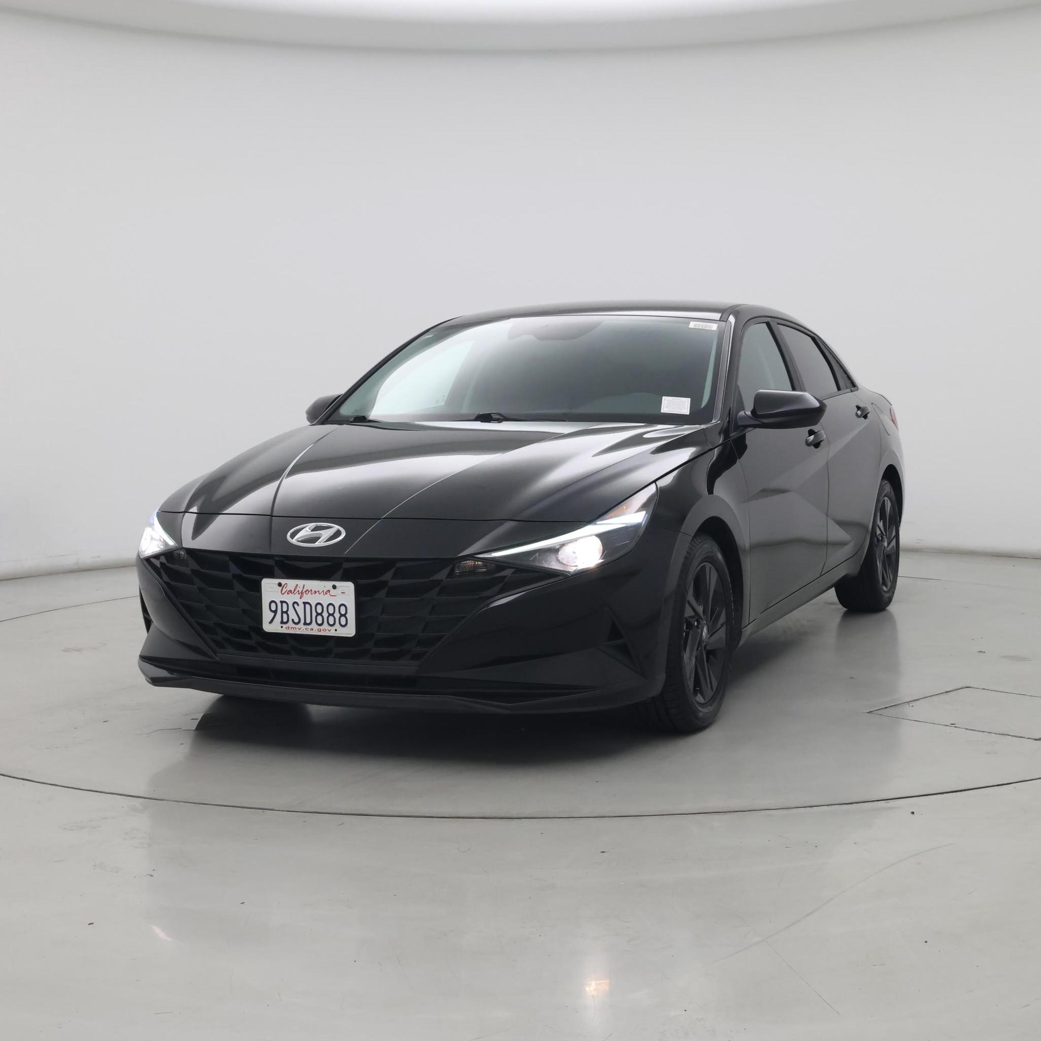 Thumbnail: 2022 Hyundai Elantra - 4