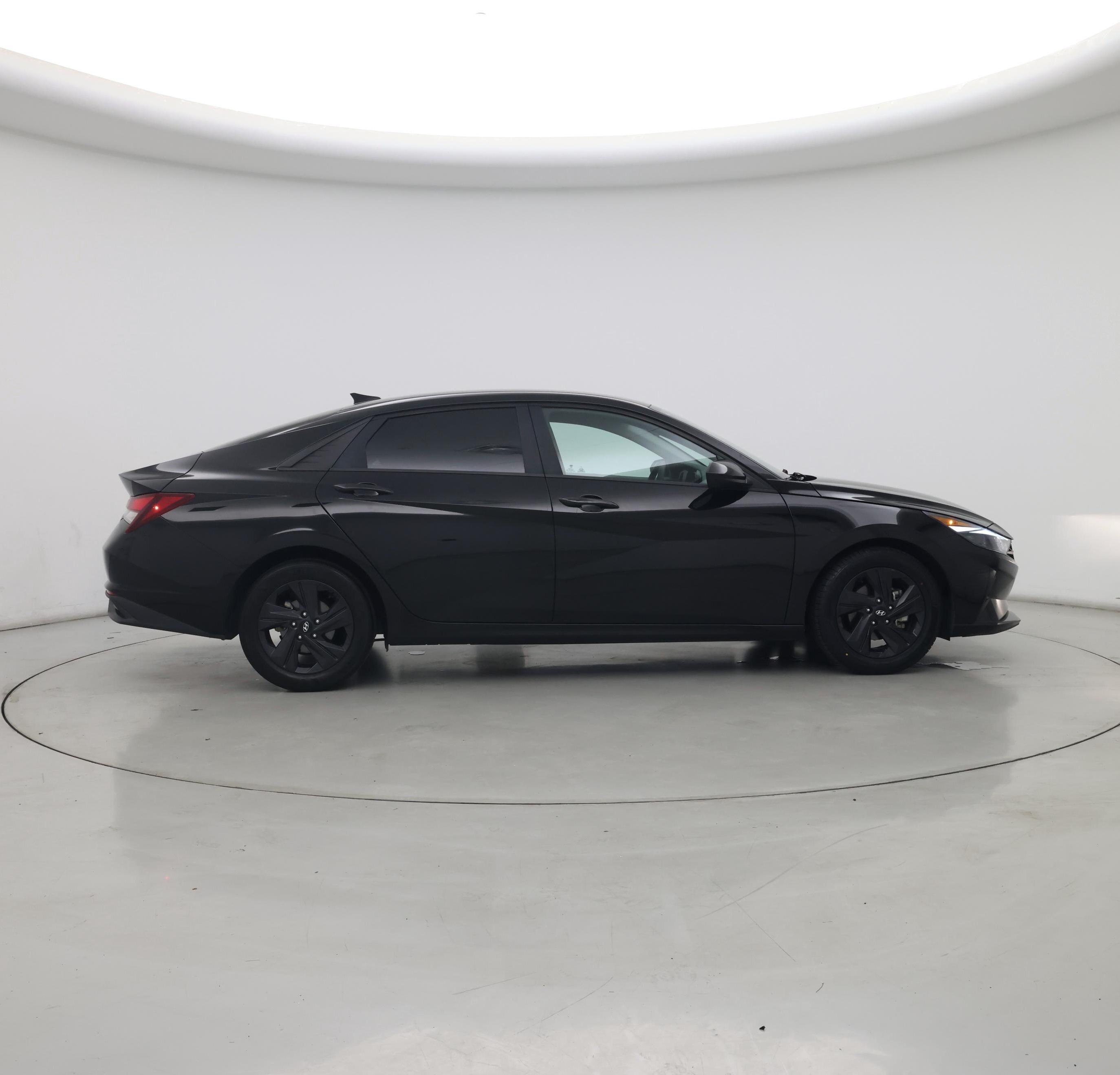 Thumbnail: 2022 Hyundai Elantra - 7