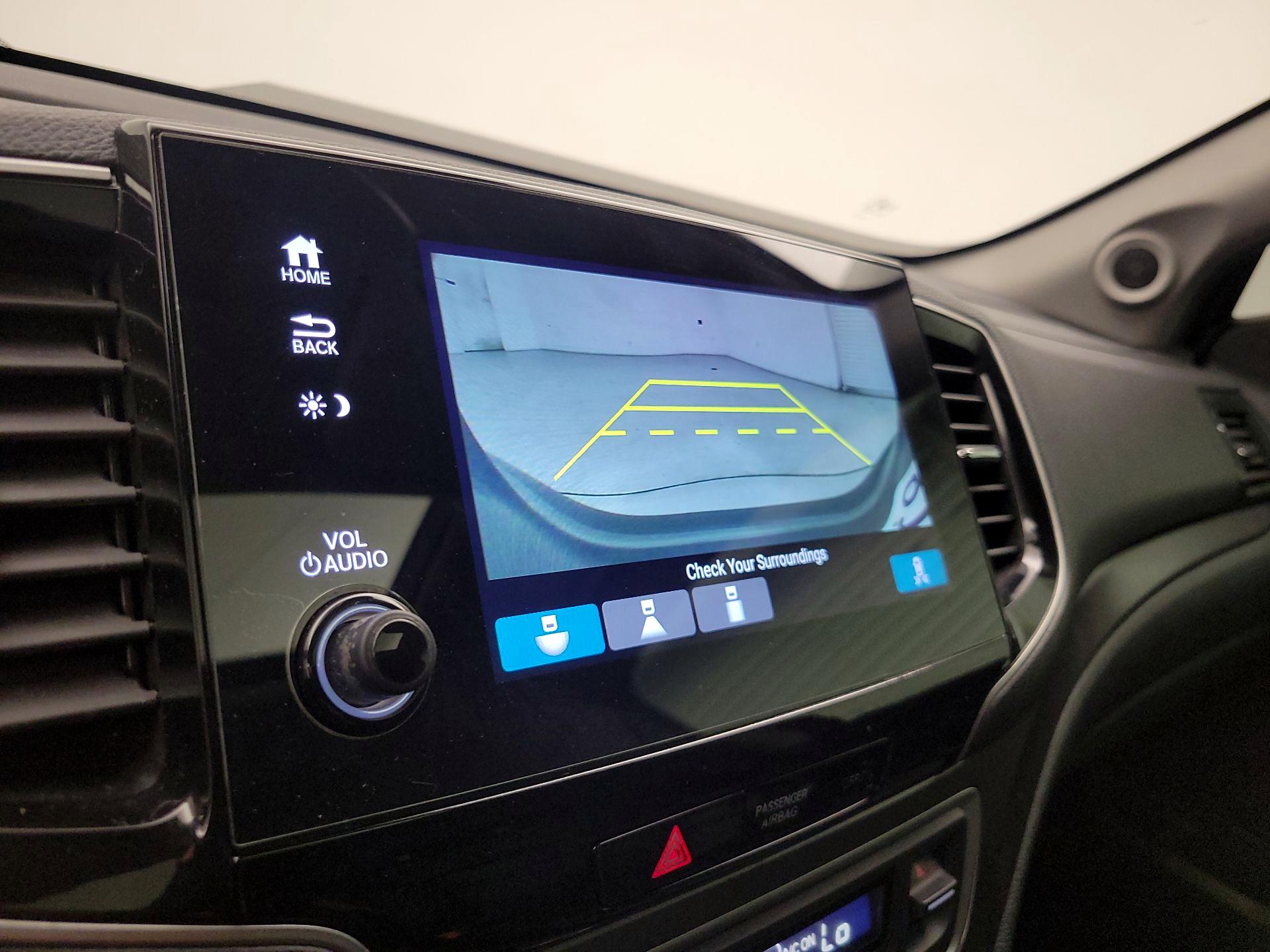 Thumbnail: 2020 Honda Pilot - 14