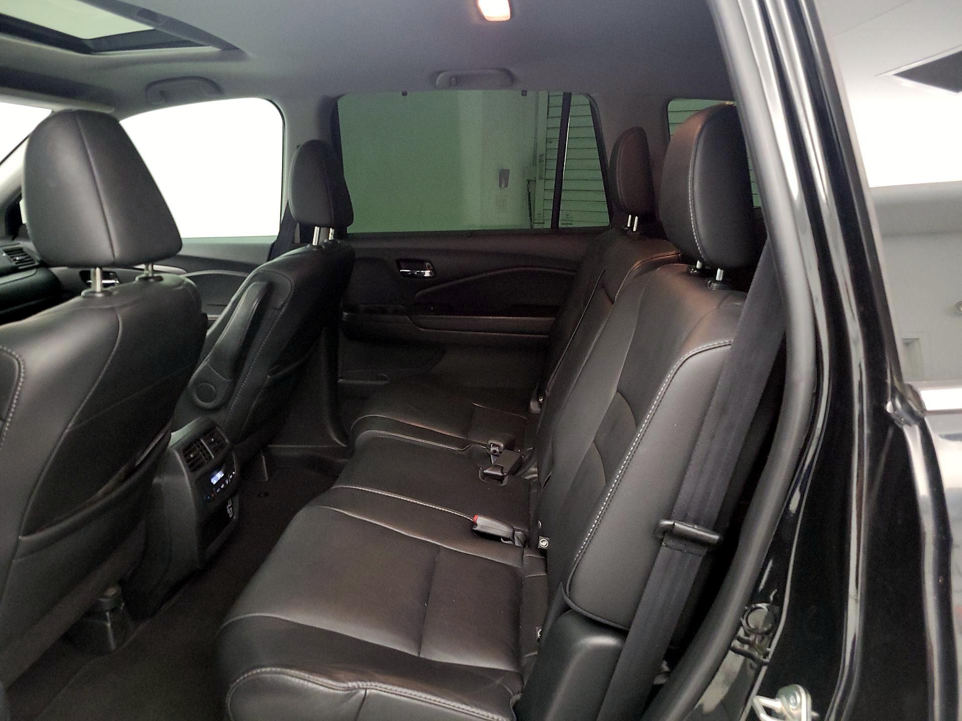 Thumbnail: 2020 Honda Pilot - 20