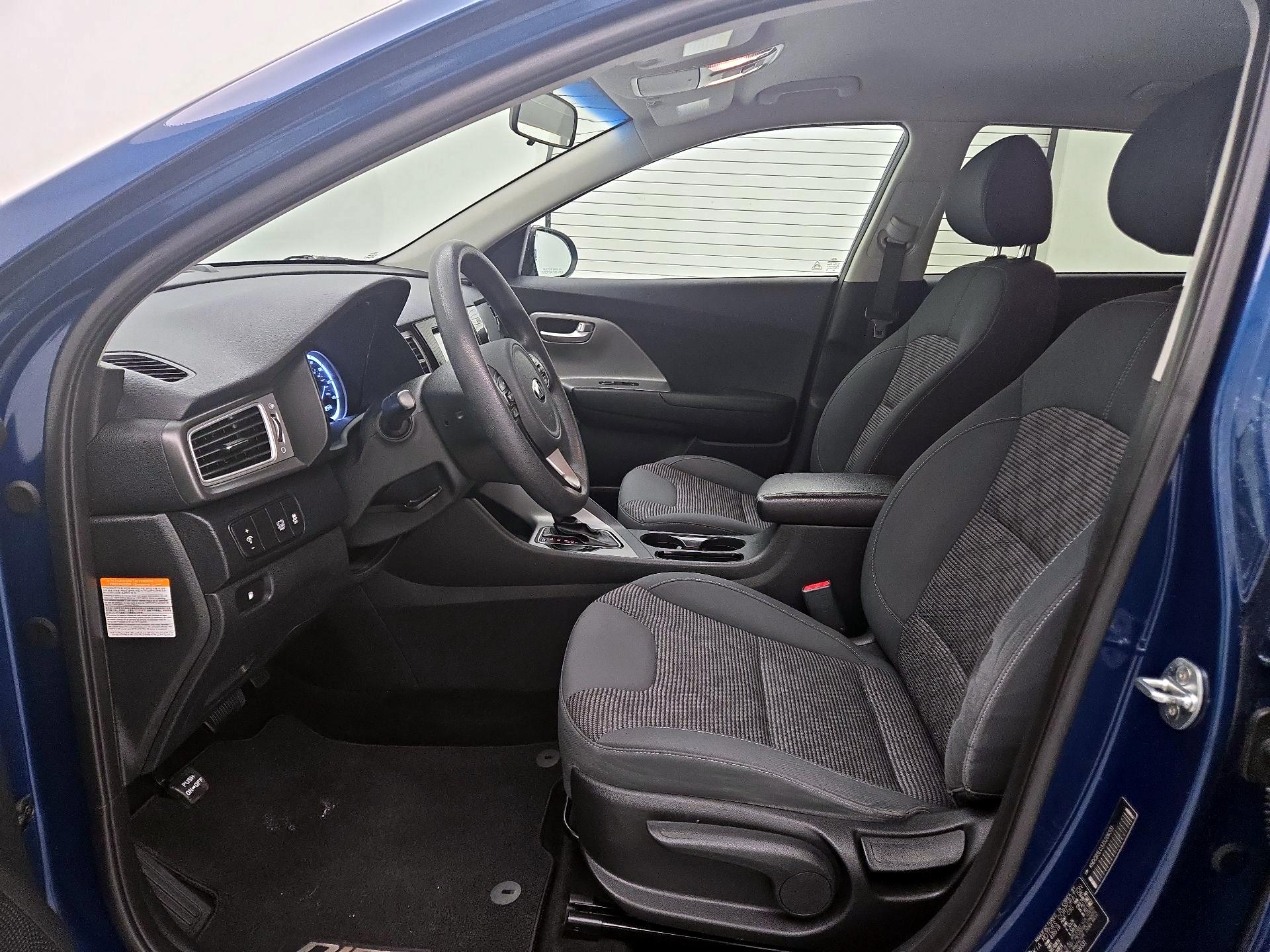 Thumbnail: 2018 Kia Niro - 11