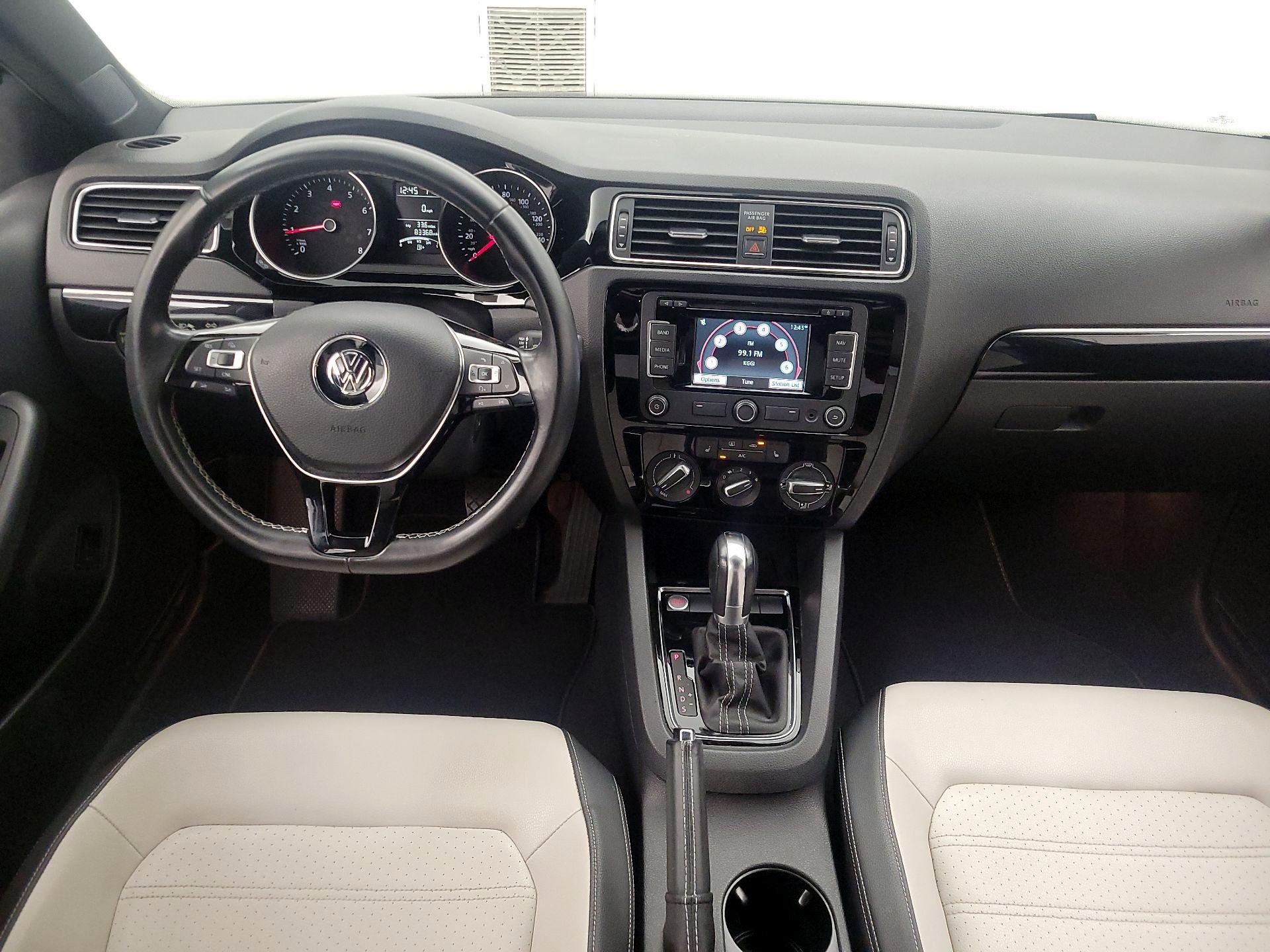 Thumbnail: 2015 Volkswagen Jetta - 9