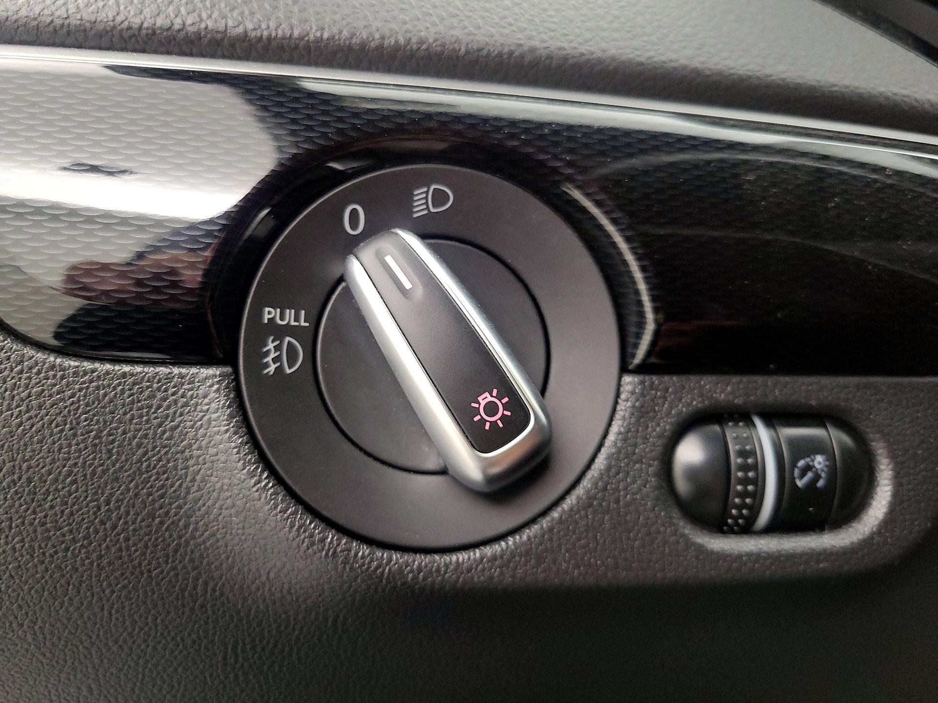 Thumbnail: 2015 Volkswagen Jetta - 13