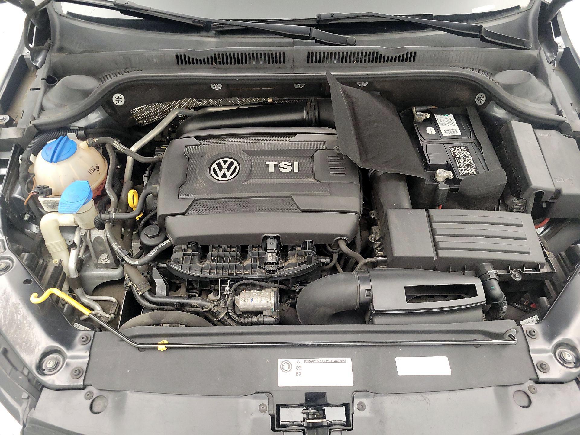 Thumbnail: 2015 Volkswagen Jetta - 20