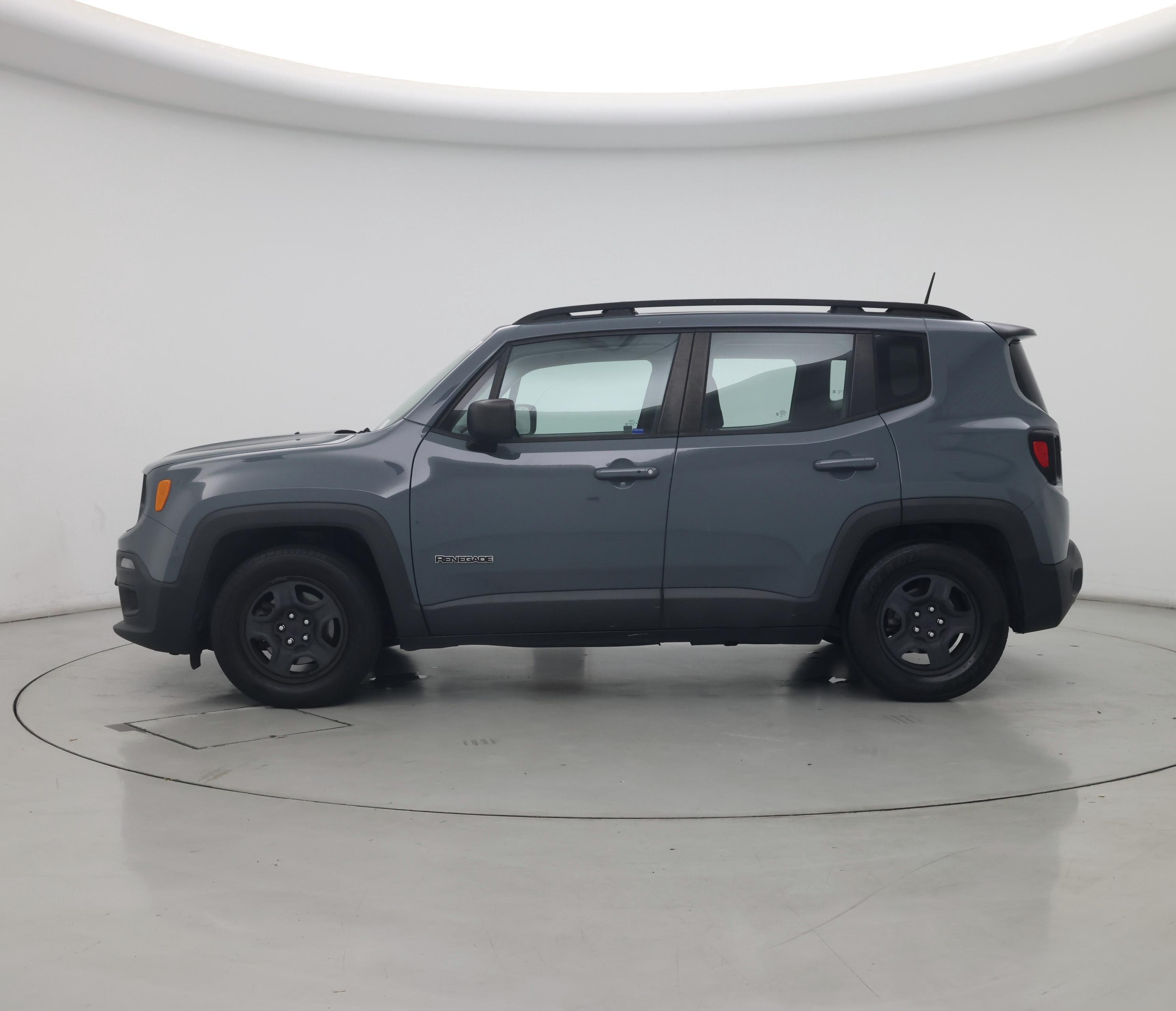 Thumbnail: 2017 Jeep Renegade - 3