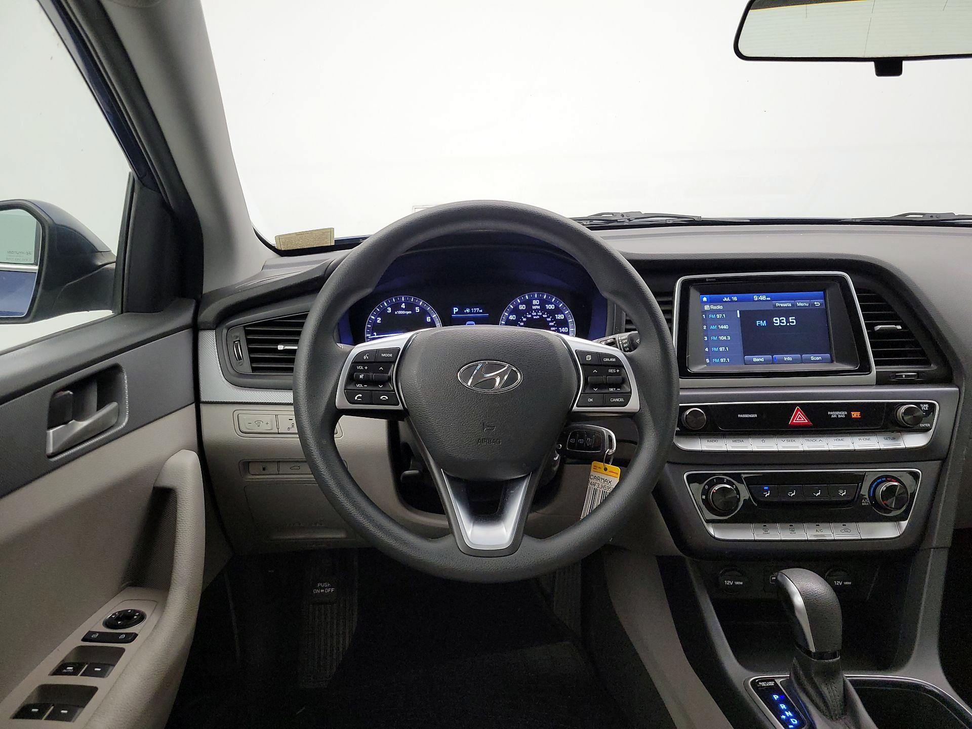 Thumbnail: 2018 Hyundai Sonata - 10