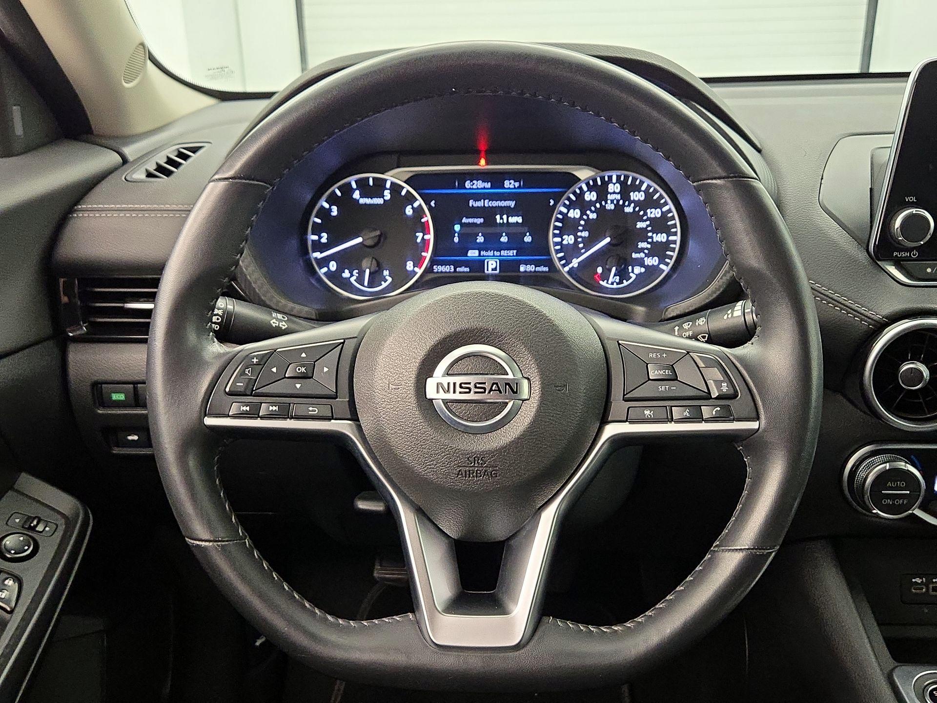 Thumbnail: 2021 Nissan Sentra - 10