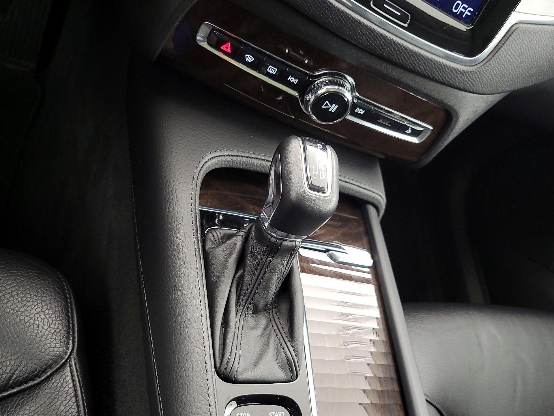 Thumbnail: 2017 Volvo XC90 - 18