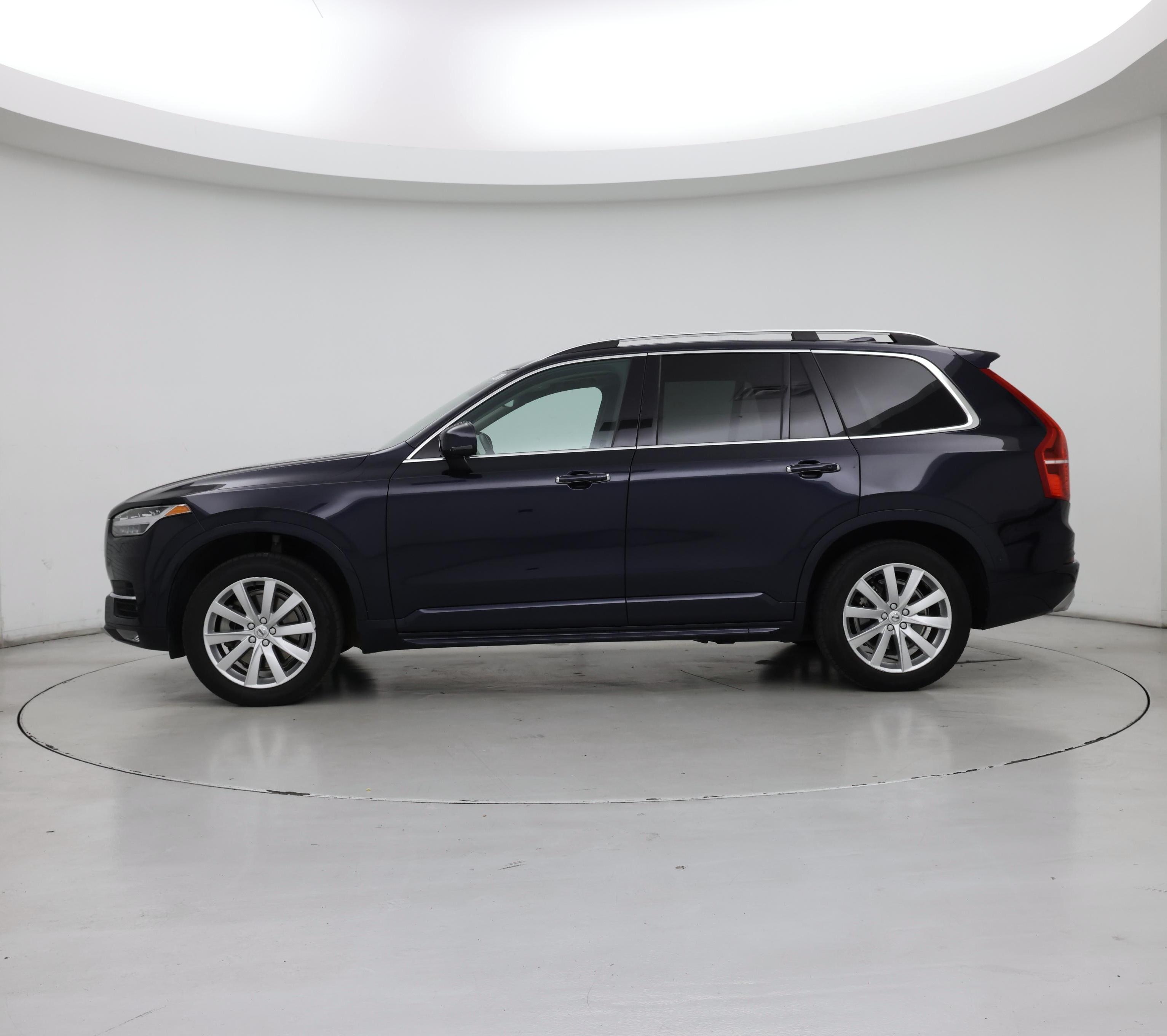 Thumbnail: 2017 Volvo XC90 - 3