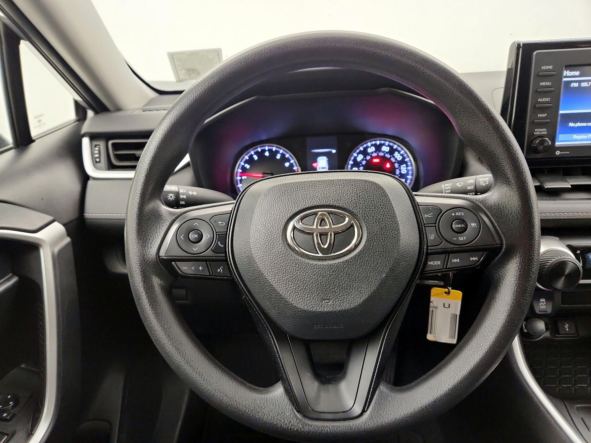 Thumbnail: 2020 Toyota RAV4 - 10