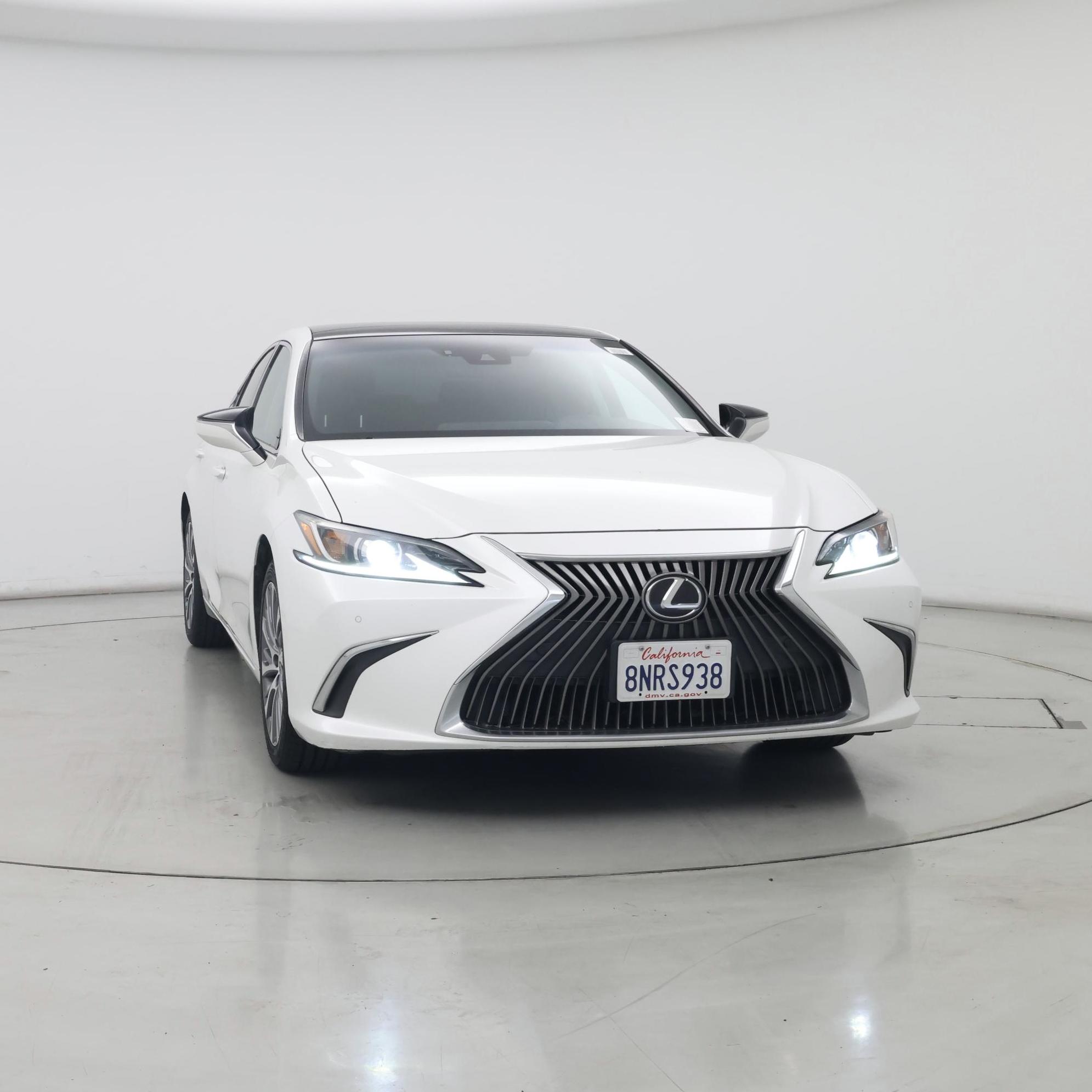 Thumbnail: 2020 Lexus ES - 5