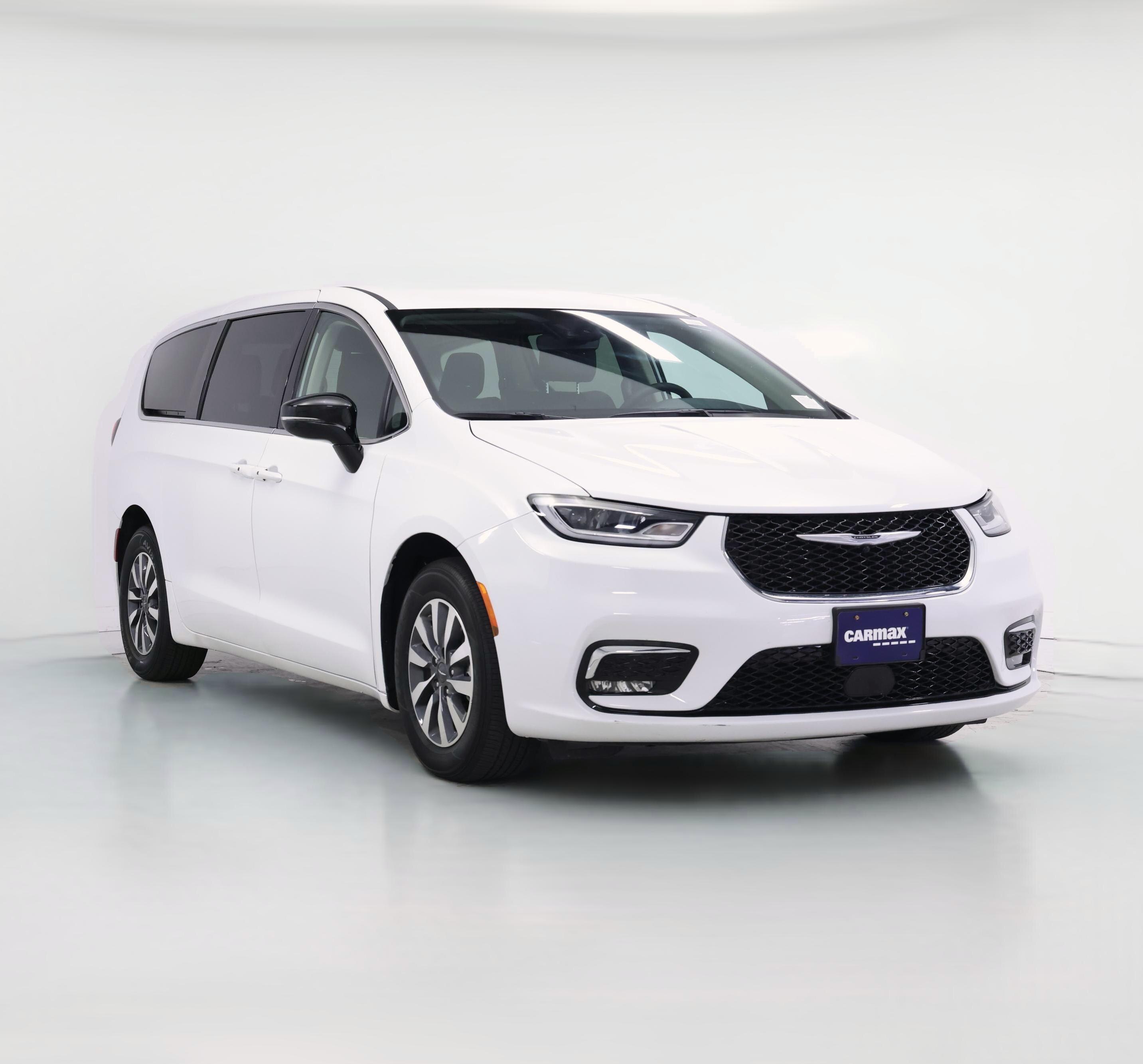 Thumbnail: 2024 Chrysler Pacifica - 1