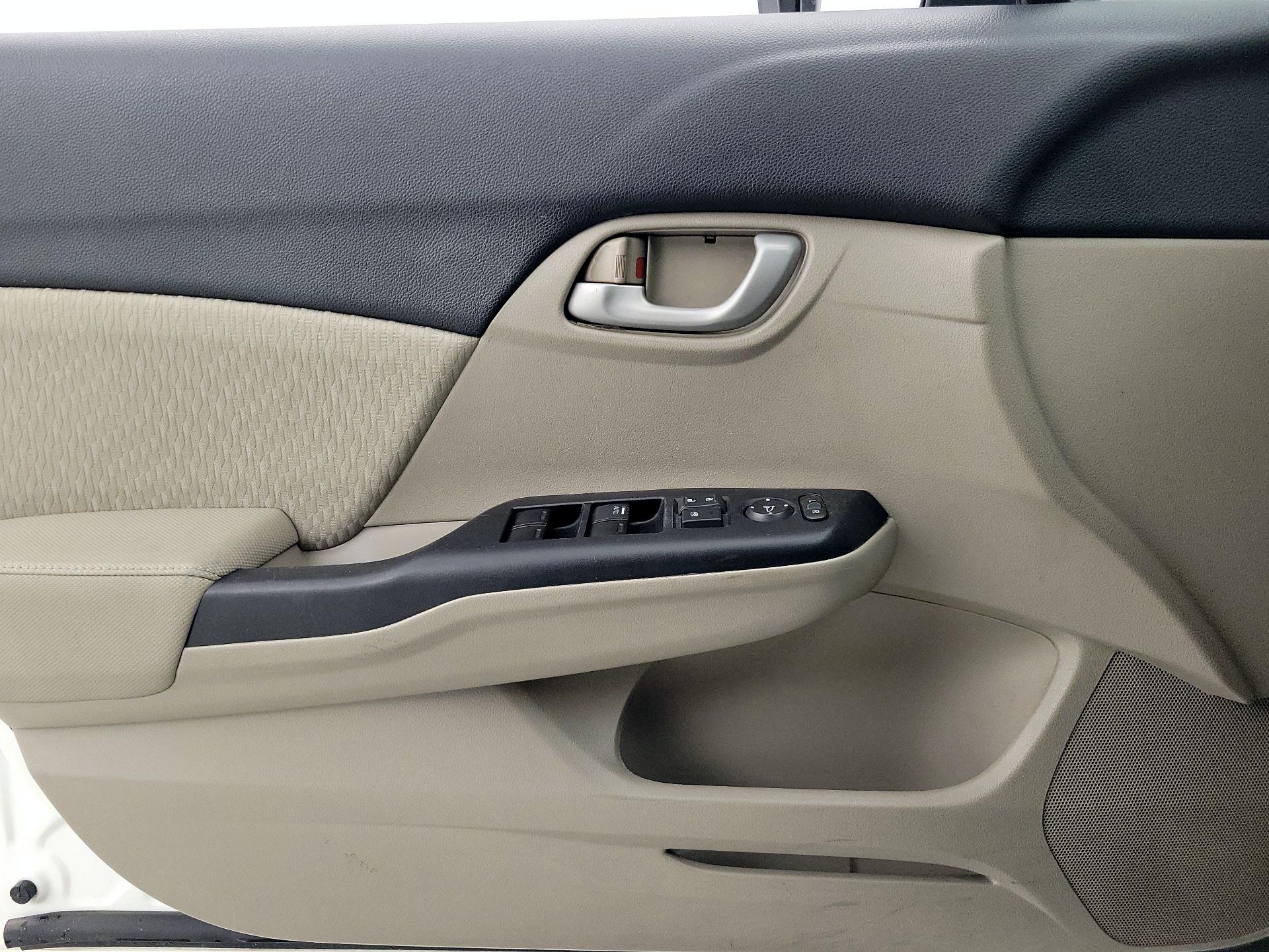 Thumbnail: 2015 Honda Civic - 12