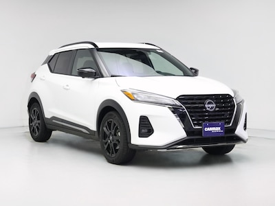 White 2024 Nissan Kicks SR