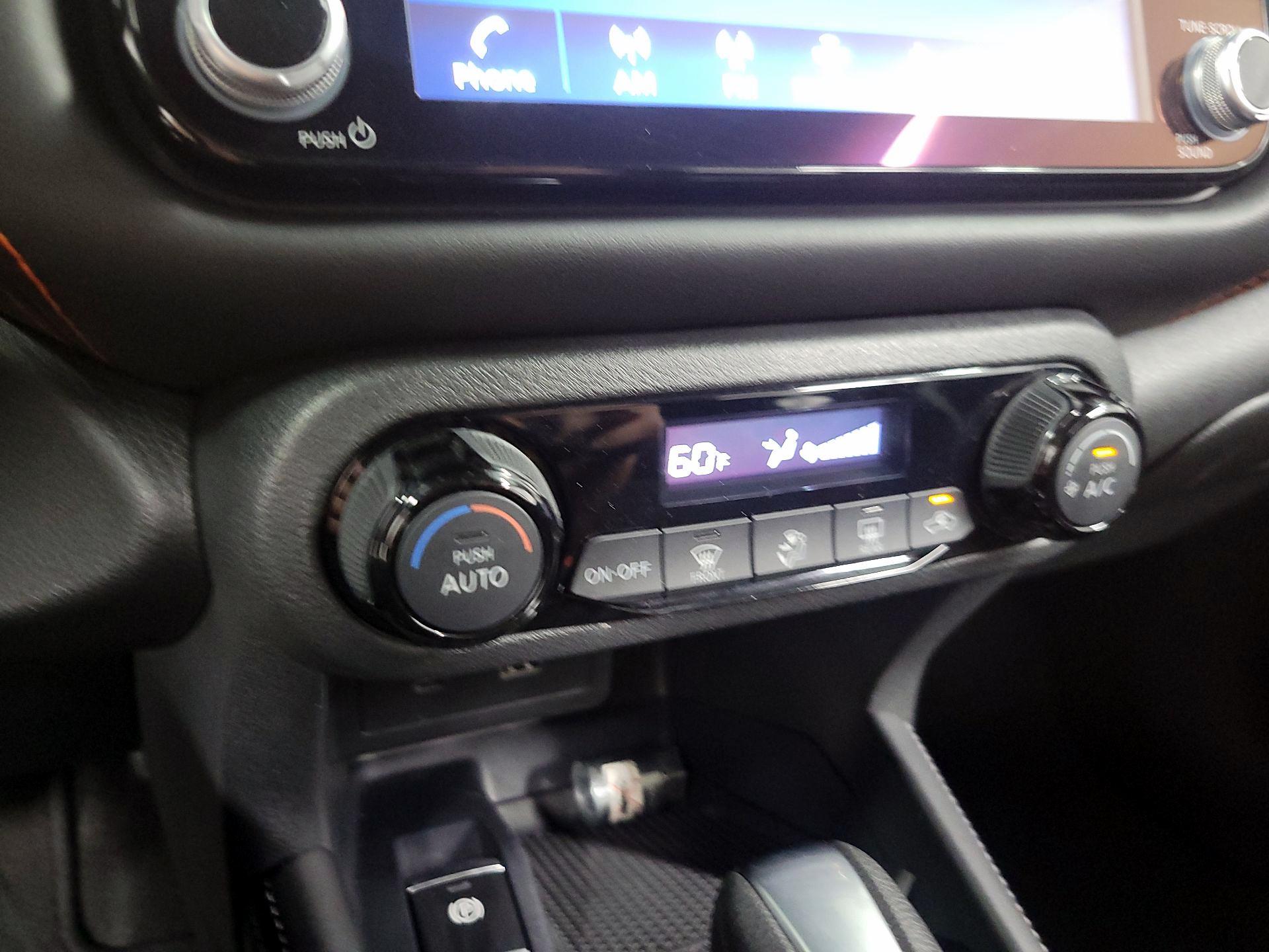 Thumbnail: 2024 Nissan Kicks - 15