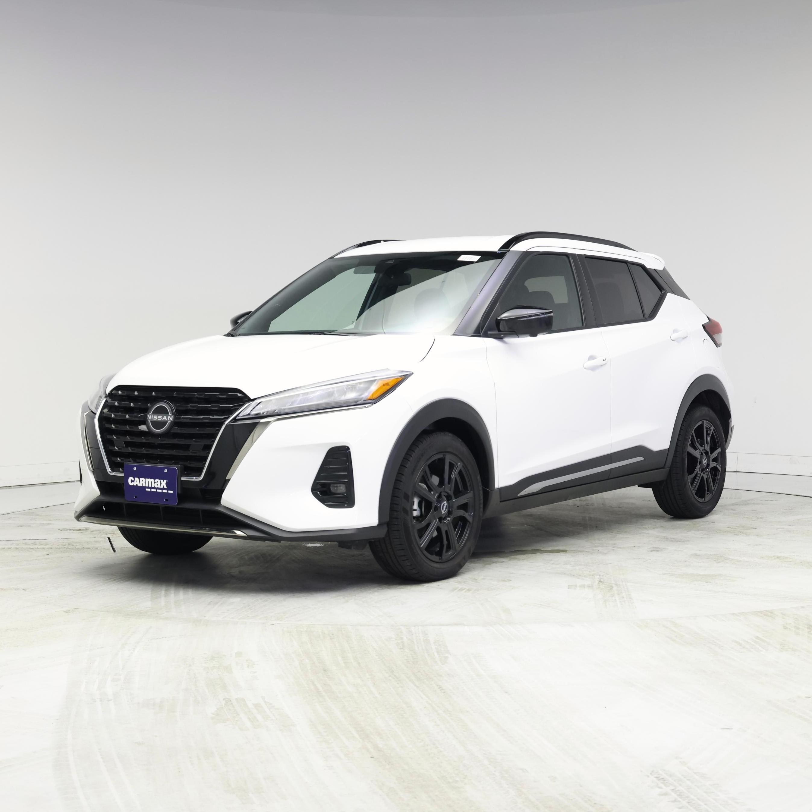 Thumbnail: 2024 Nissan Kicks - 4