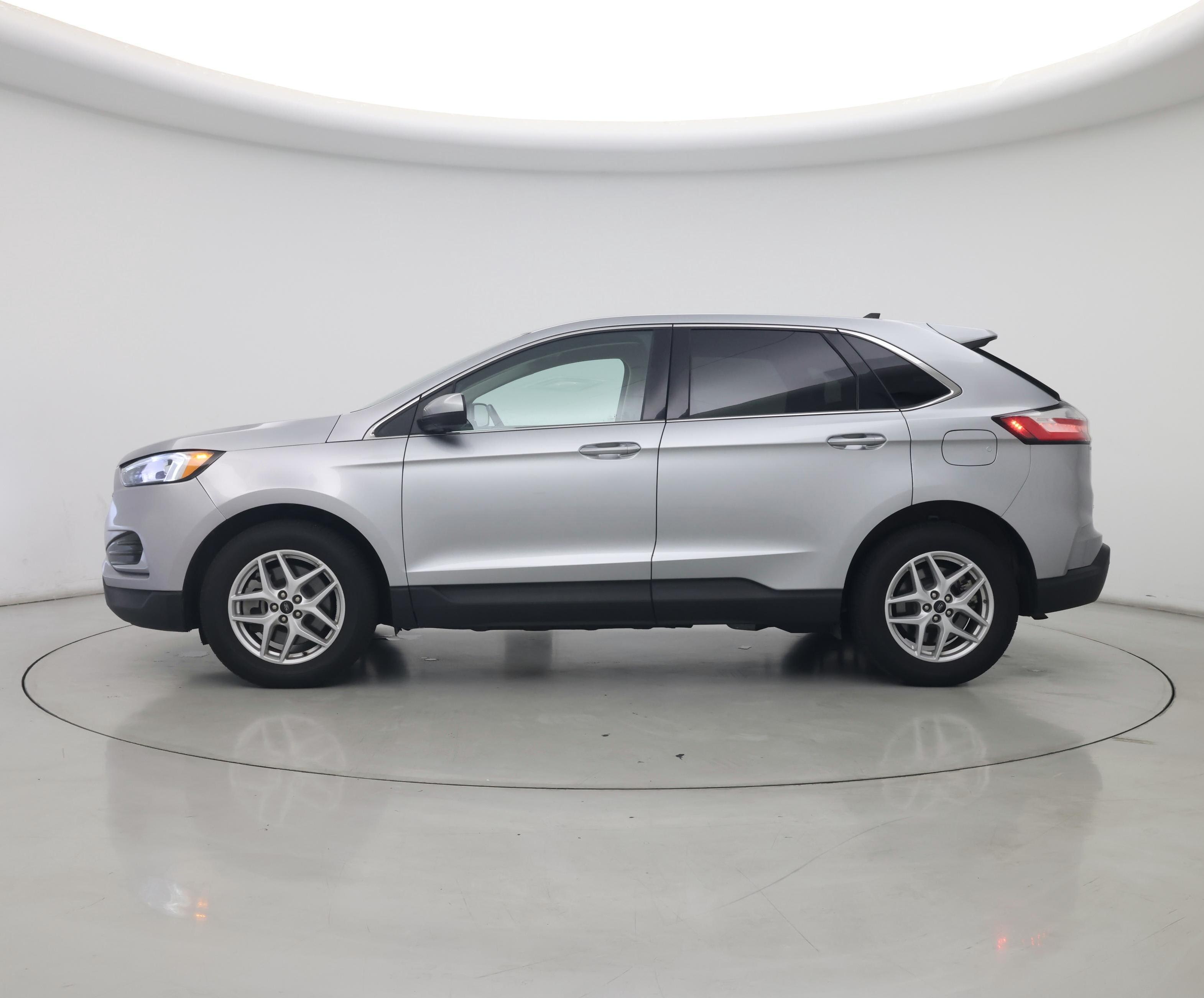 Thumbnail: 2023 Ford Edge - 3