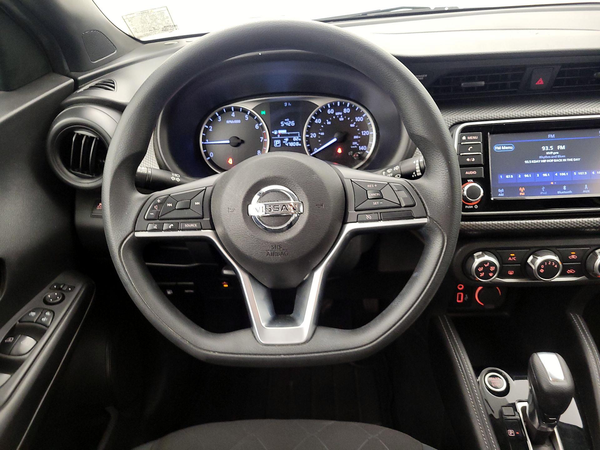 Thumbnail: 2018 Nissan Kicks - 10