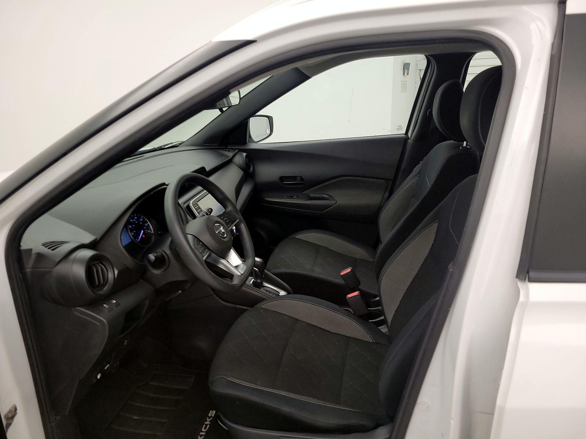 Thumbnail: 2018 Nissan Kicks - 11
