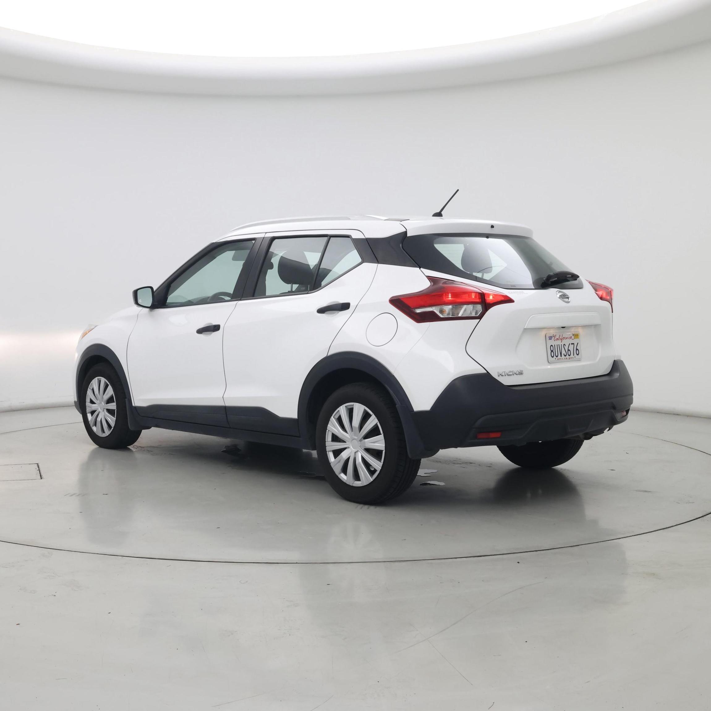 Thumbnail: 2018 Nissan Kicks - 2