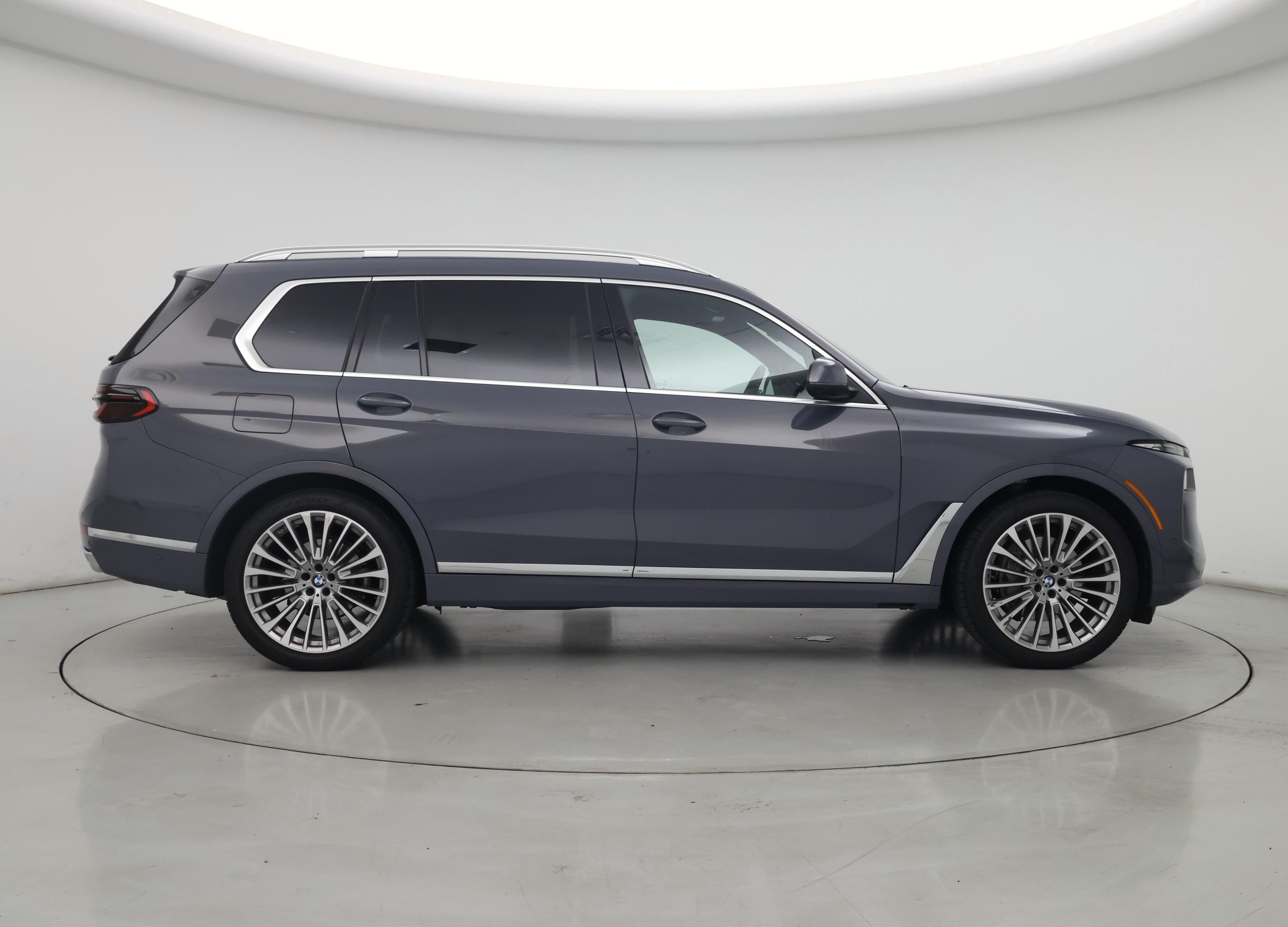 Thumbnail: 2025 BMW X7 - 7