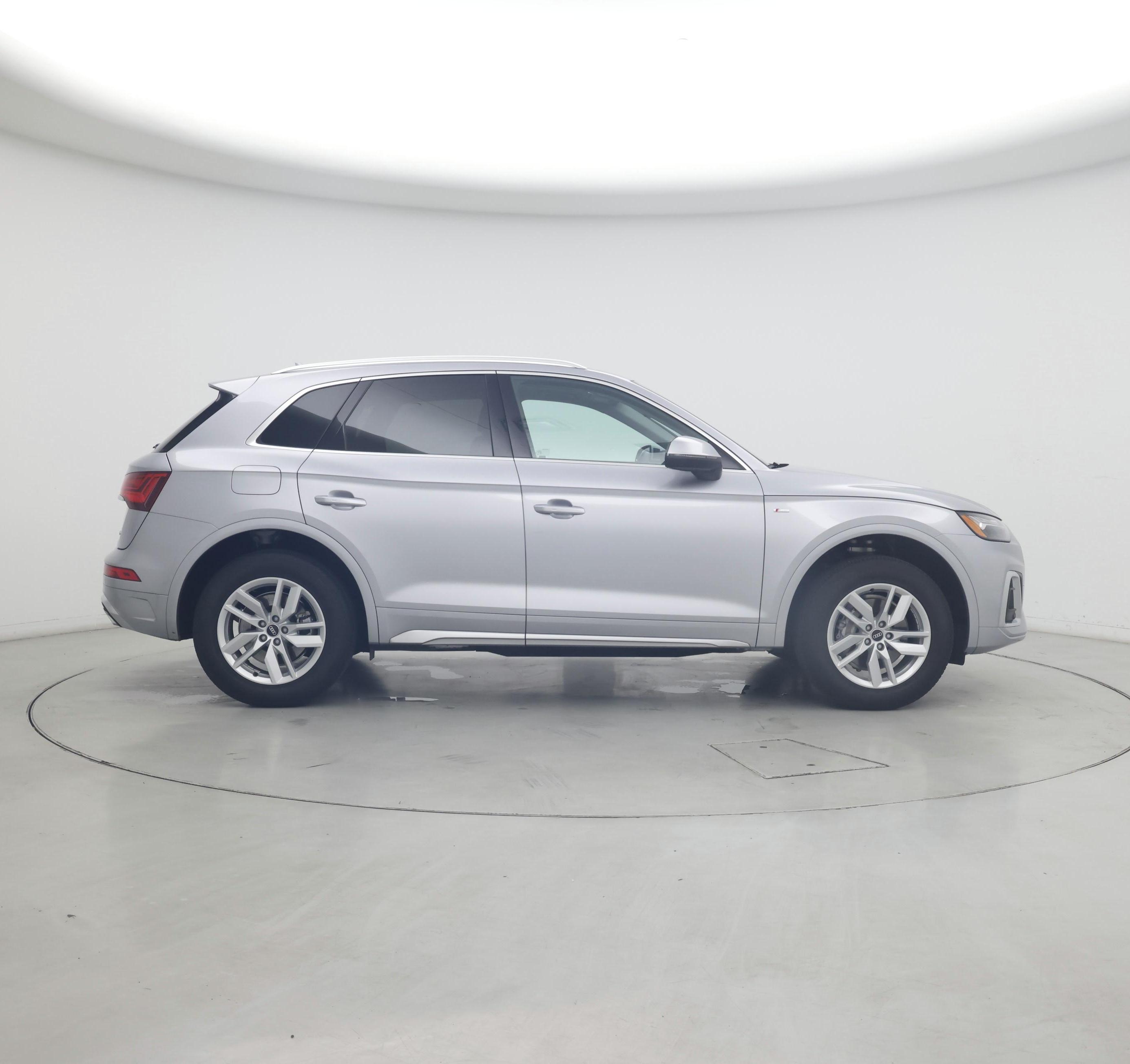 Thumbnail: 2022 Audi Q5 - 7