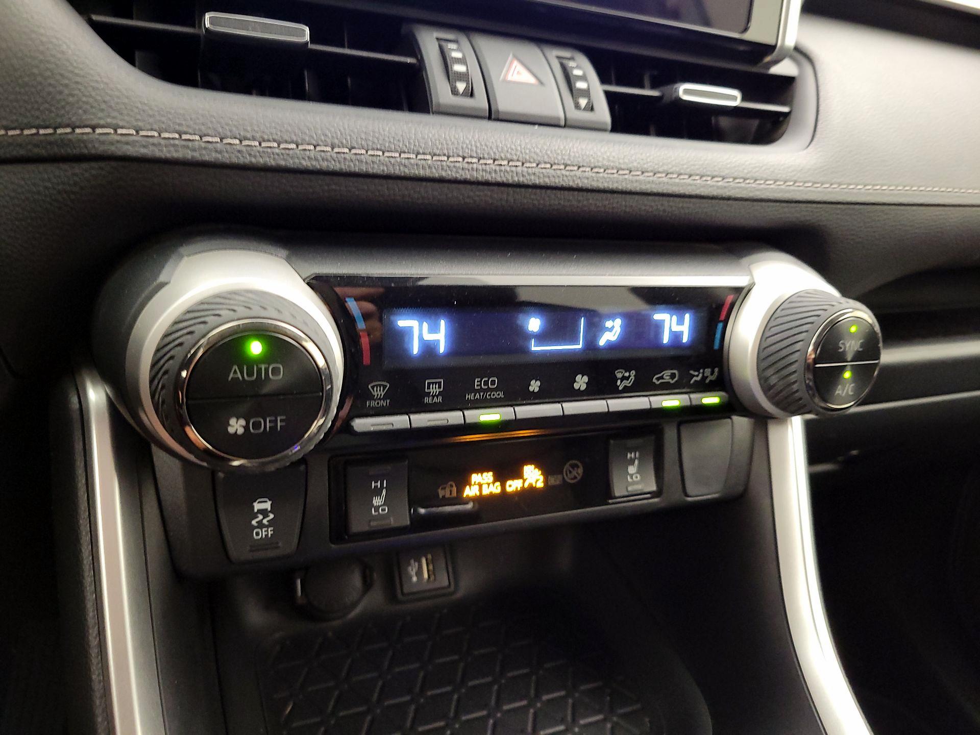 Thumbnail: 2024 Toyota RAV4 - 16