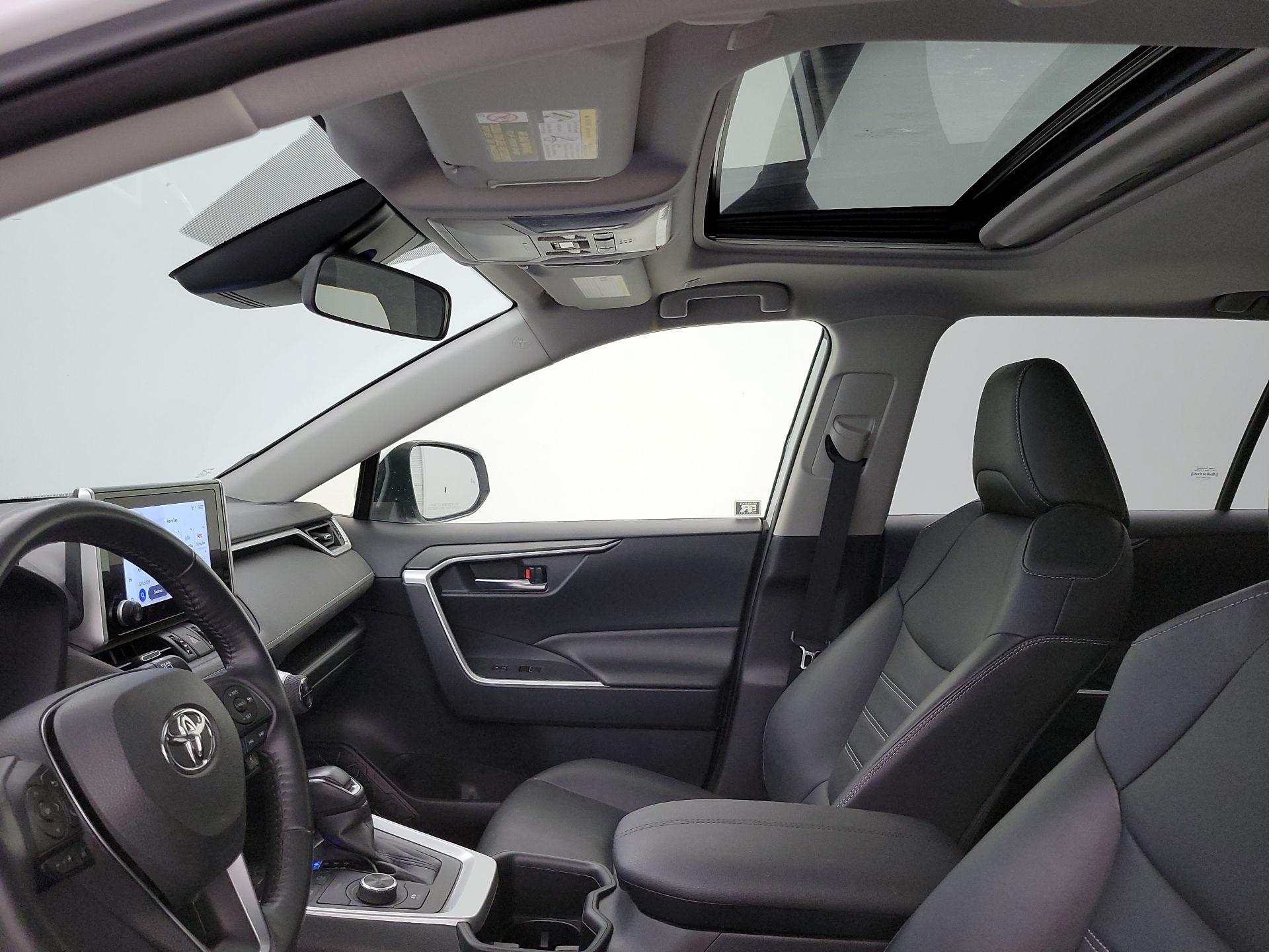Thumbnail: 2024 Toyota RAV4 - 19