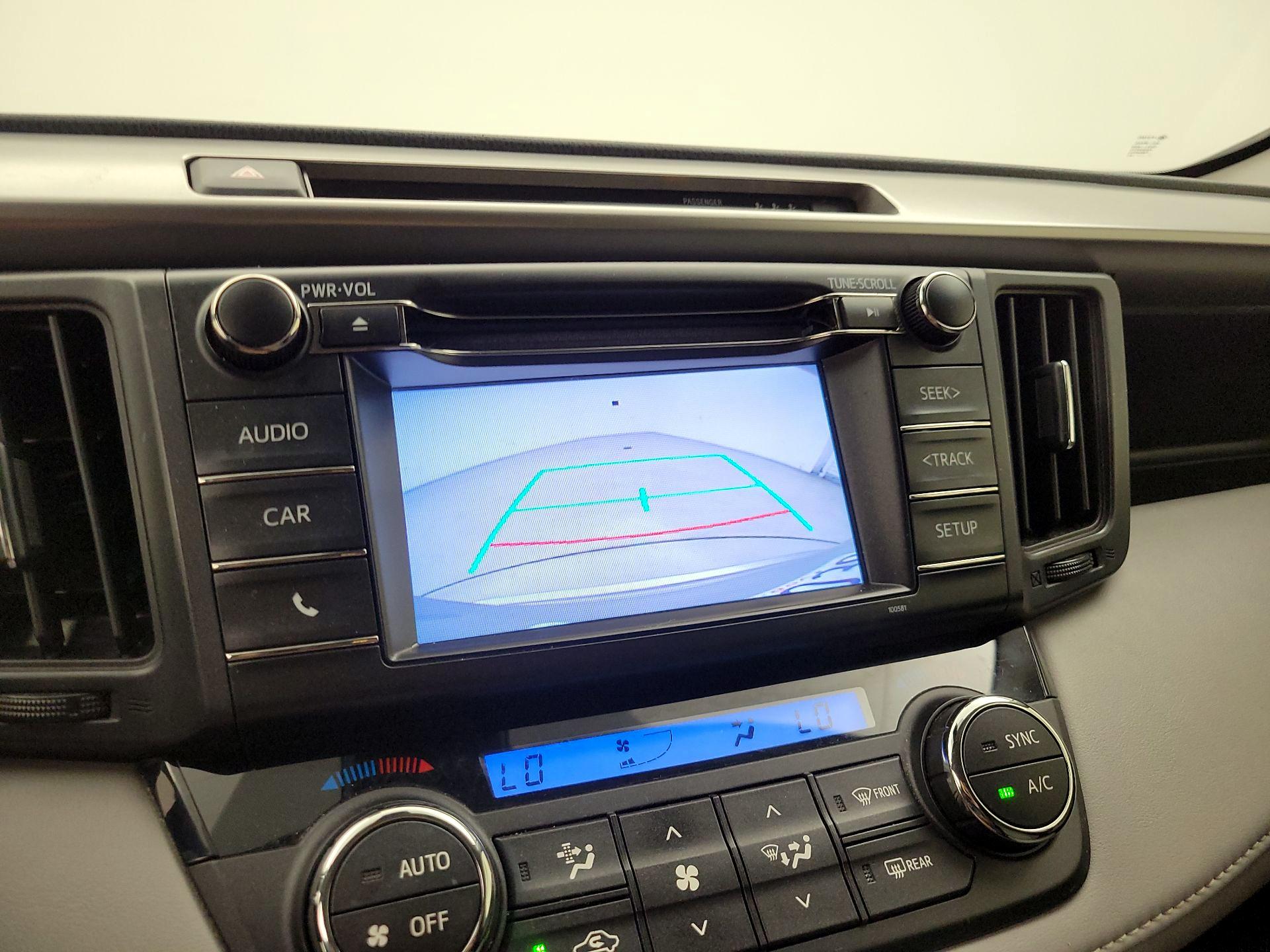 Thumbnail: 2018 Toyota RAV4 - 14