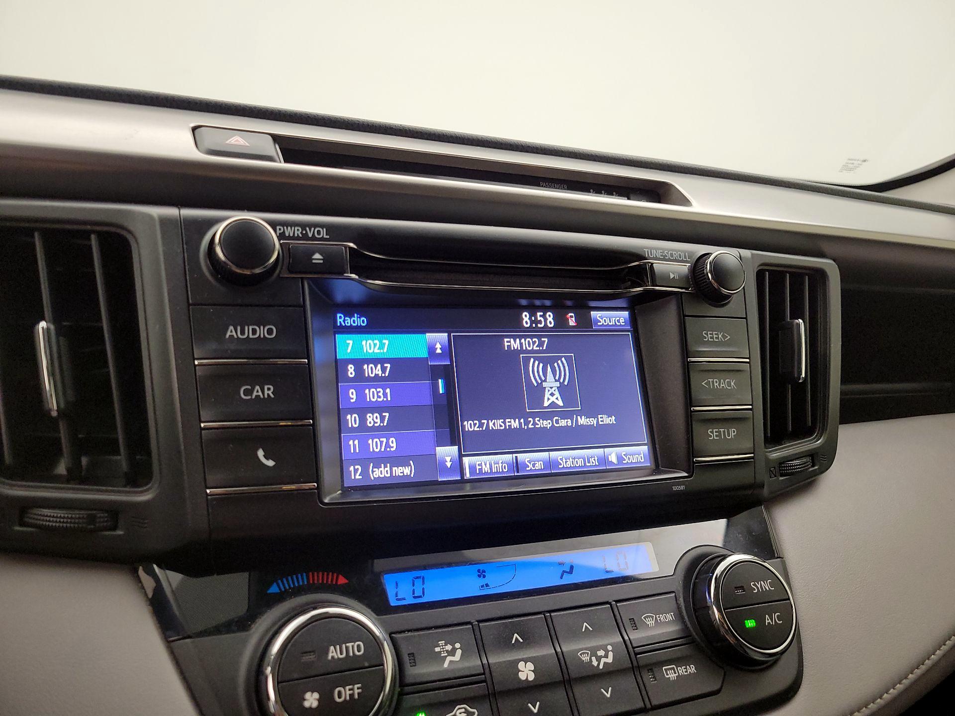 Thumbnail: 2018 Toyota RAV4 - 15