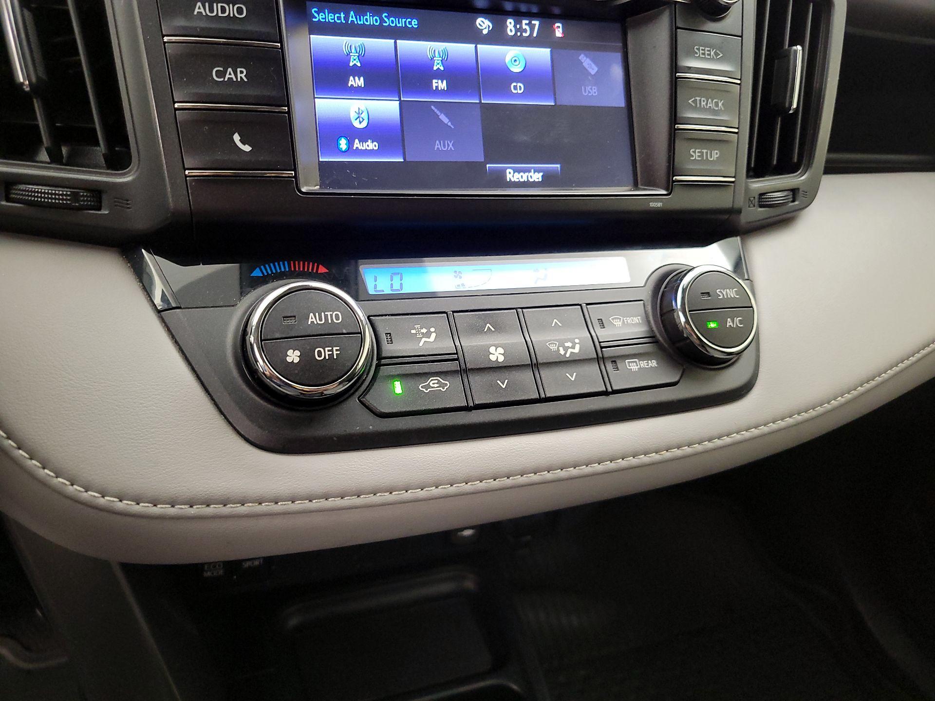 Thumbnail: 2018 Toyota RAV4 - 16