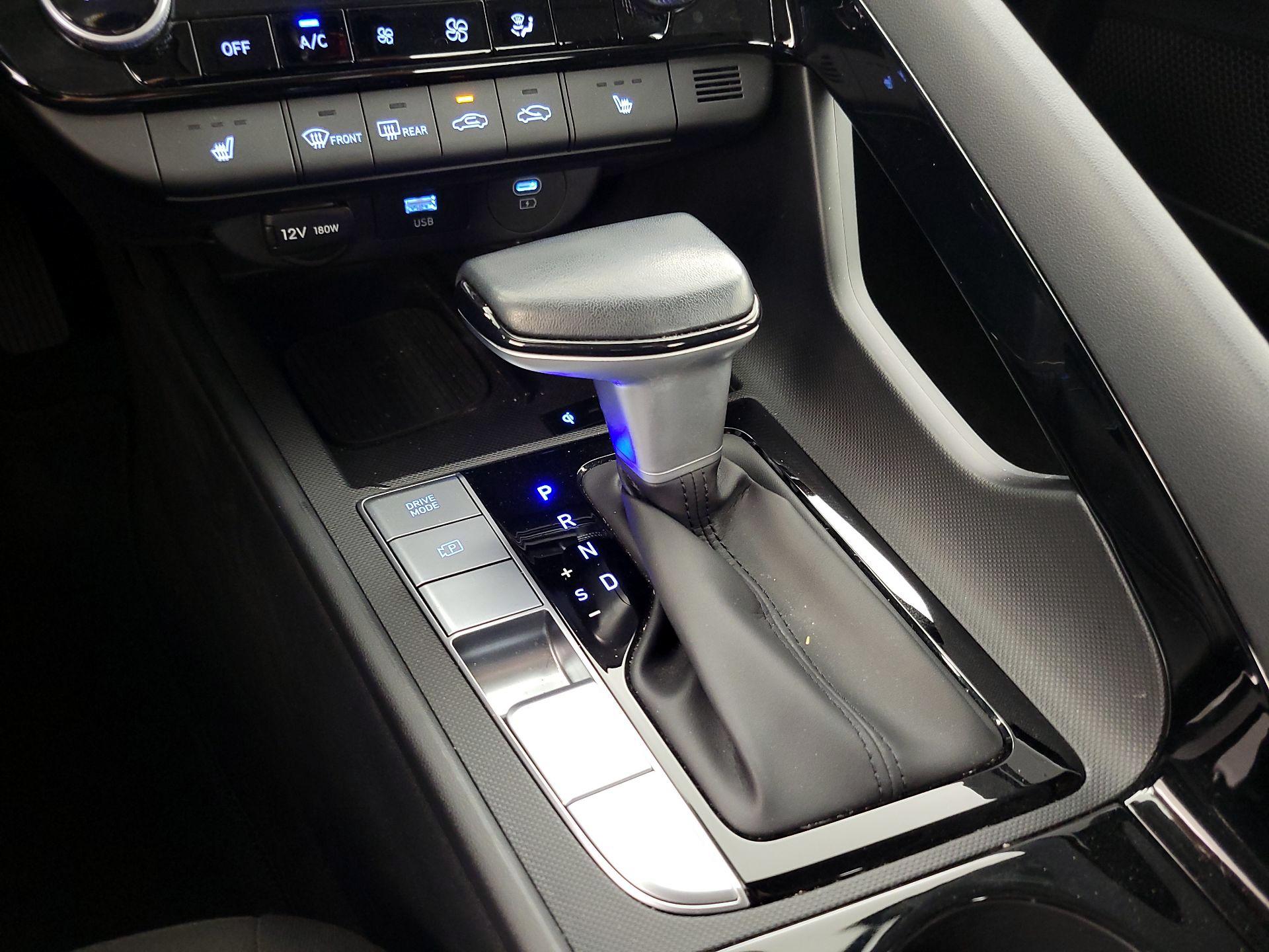 Thumbnail: 2024 Hyundai Elantra - 18