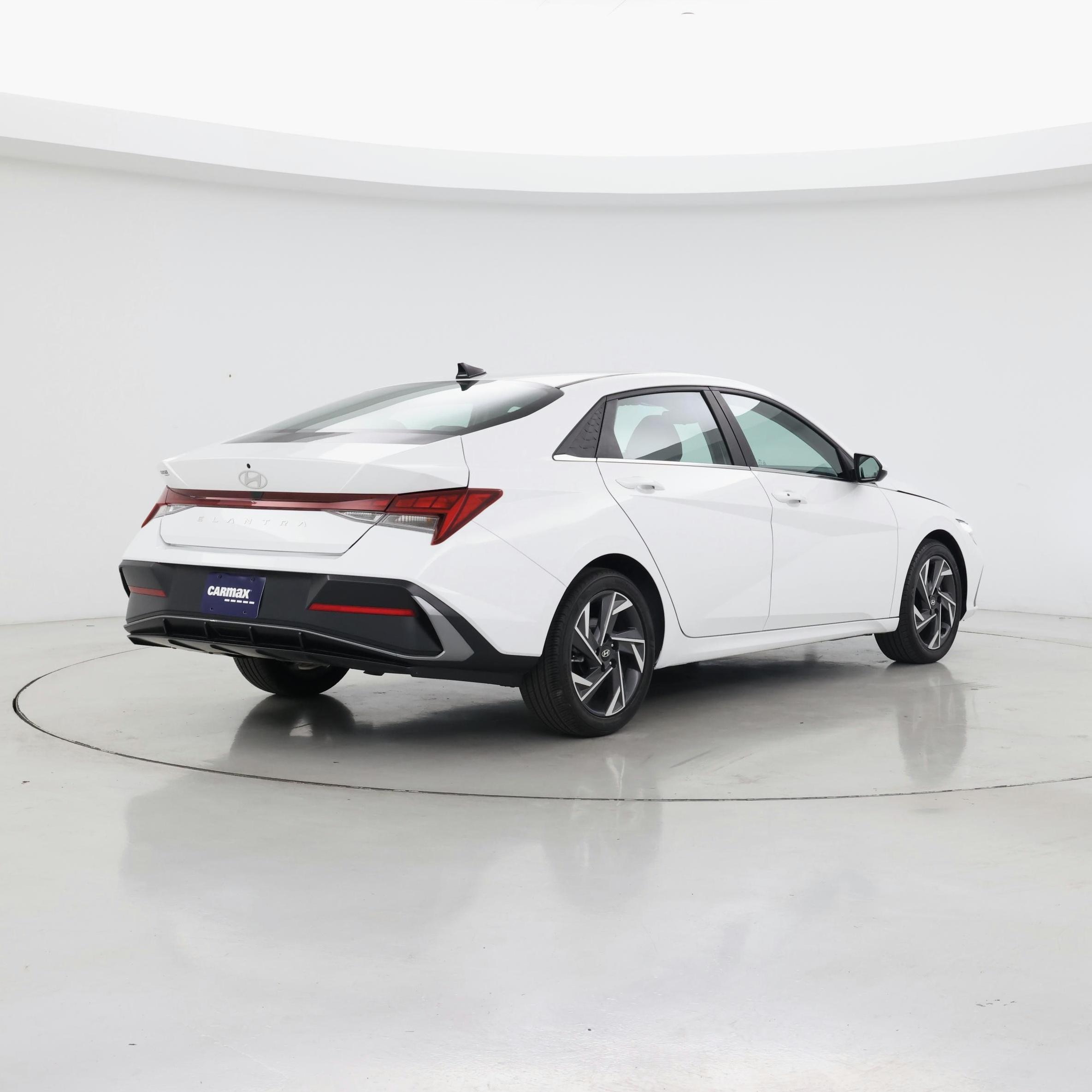 Thumbnail: 2024 Hyundai Elantra - 8