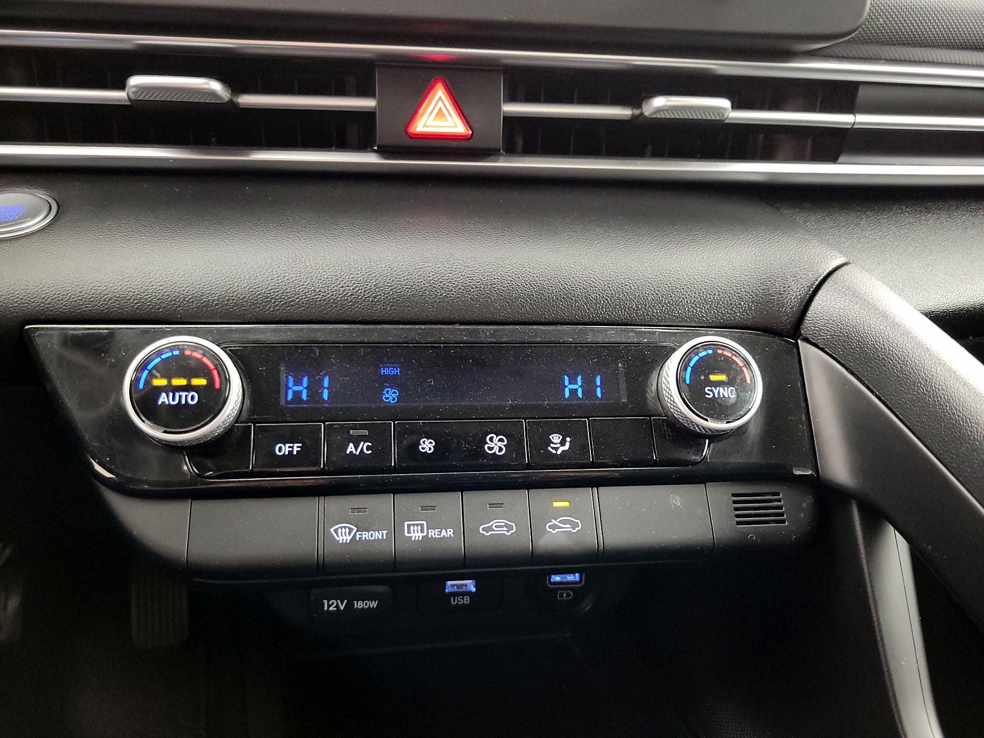 Thumbnail: 2022 Hyundai Elantra - 16