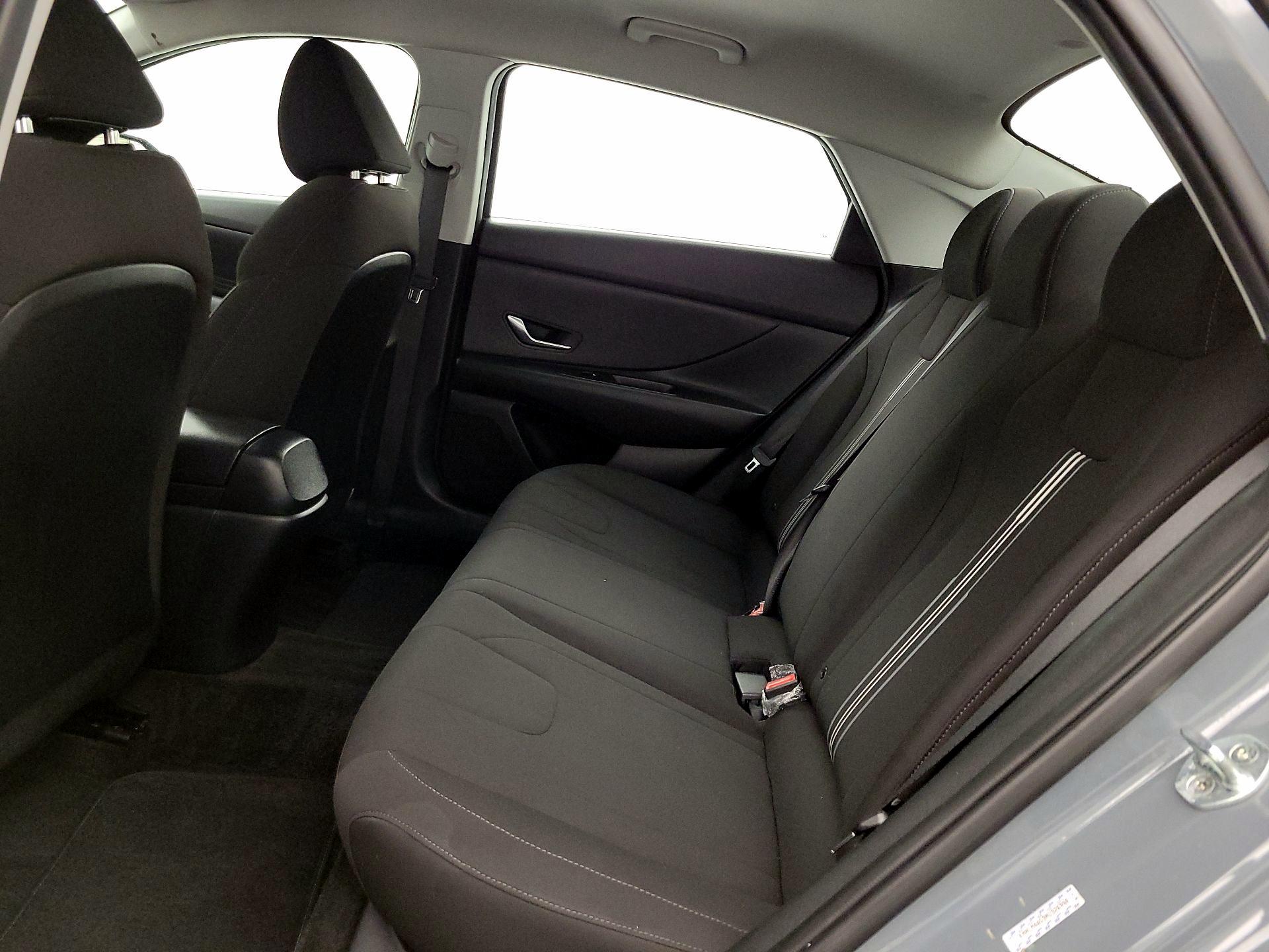 Thumbnail: 2022 Hyundai Elantra - 19