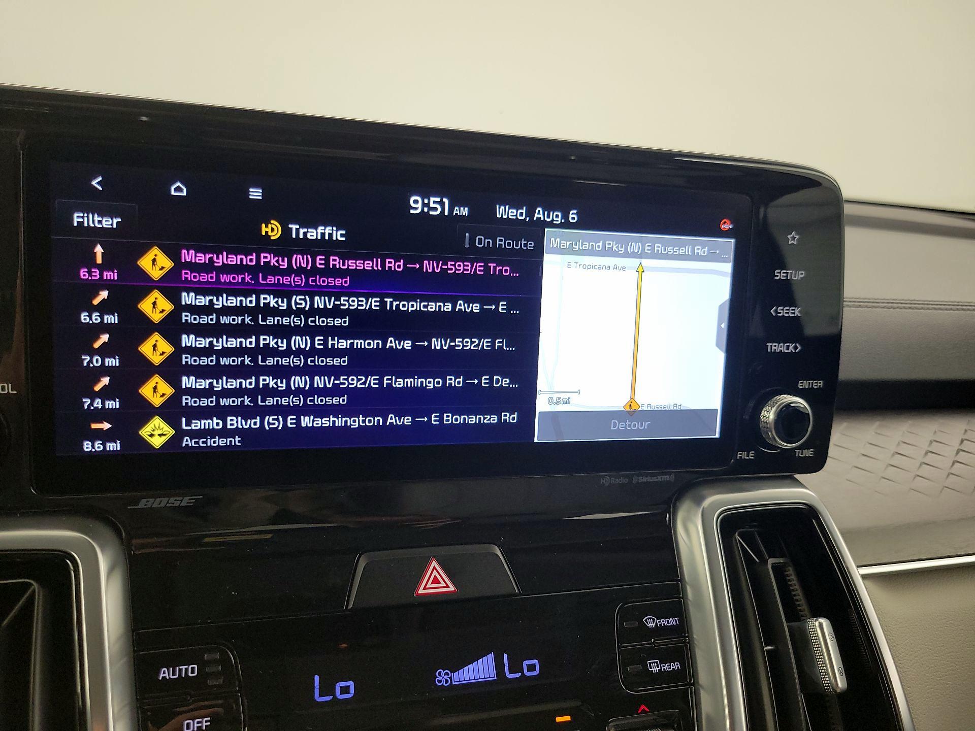 Thumbnail: 2023 Kia Sorento - 14
