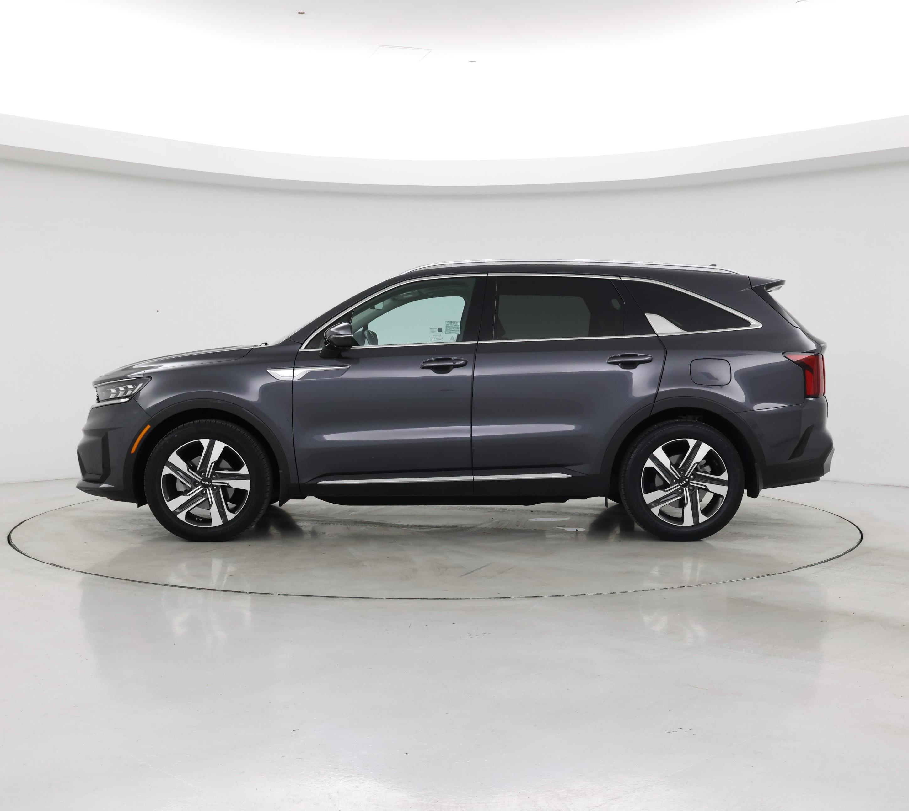 Thumbnail: 2023 Kia Sorento - 3
