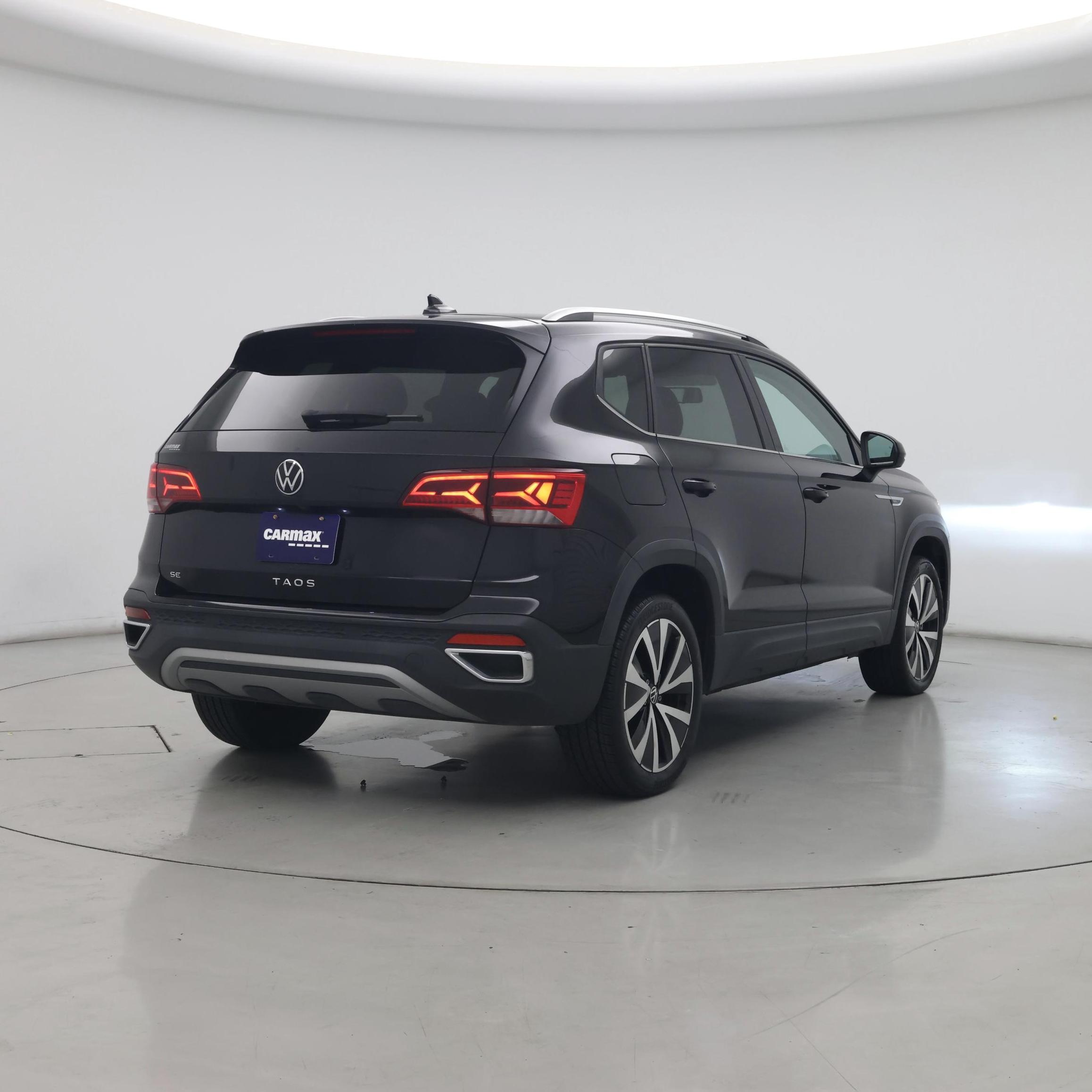 Thumbnail: 2022 Volkswagen Taos - 8